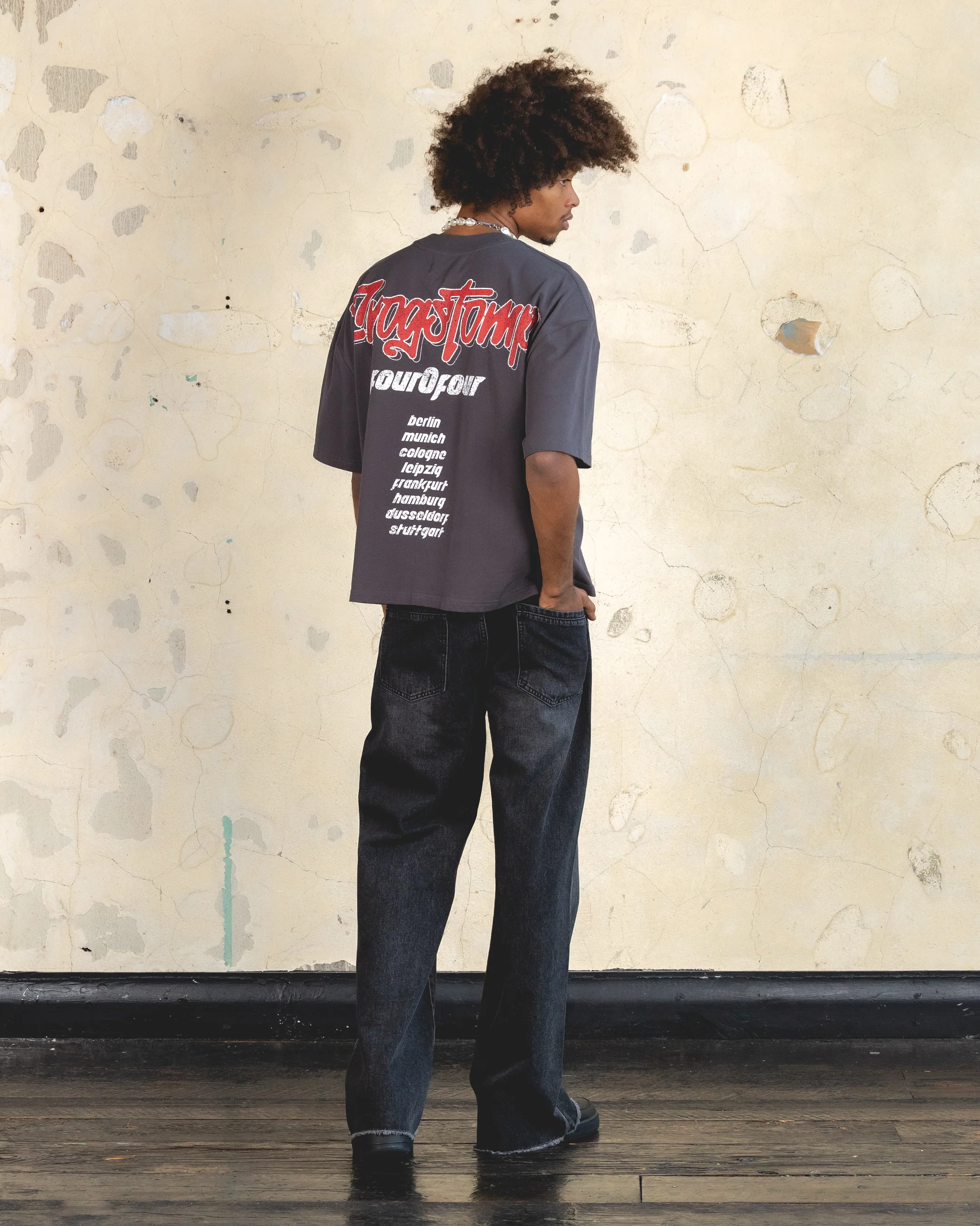 404 Frogstomp Cropped T-Shirt Charcoal - Image 8