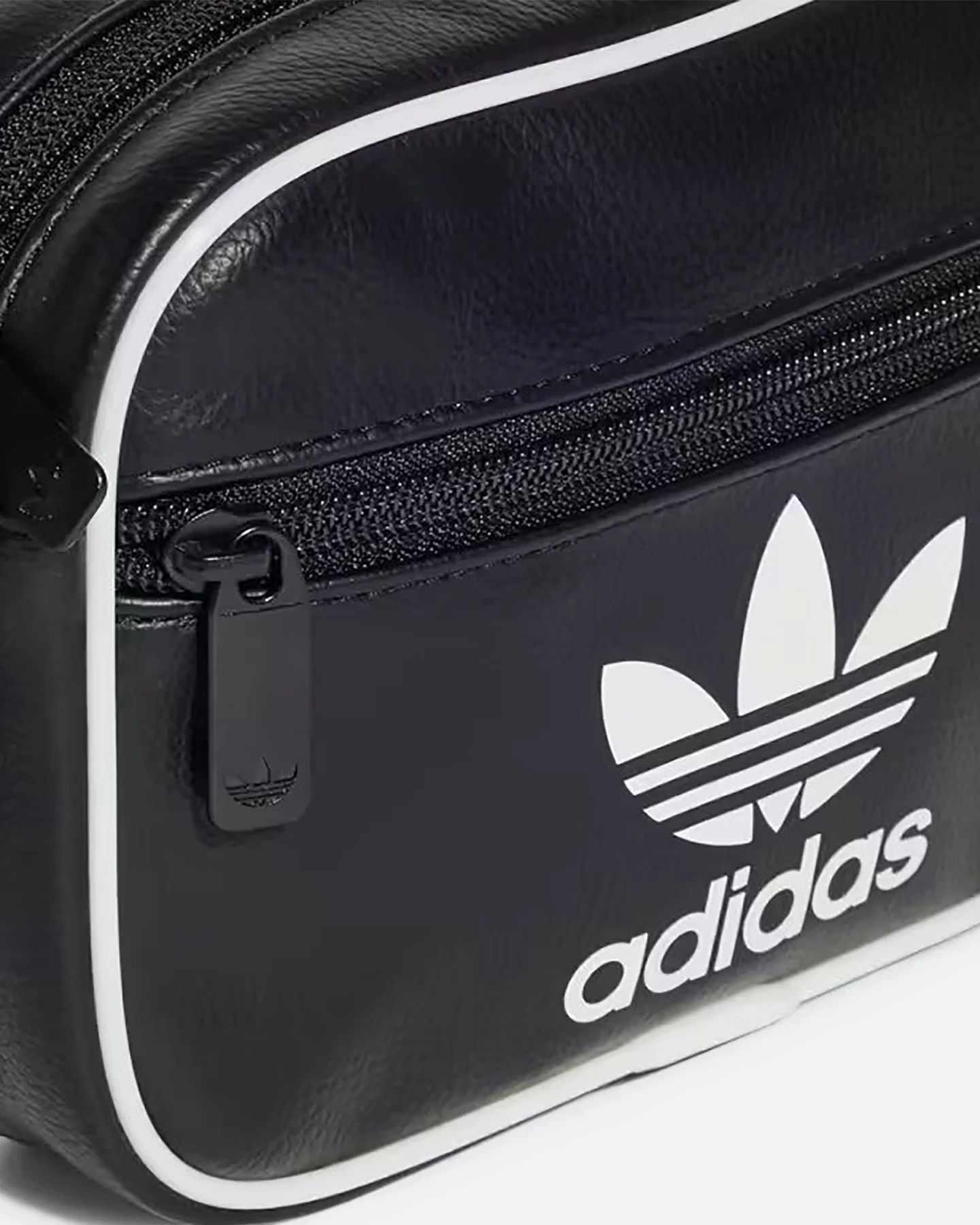 Adidas Adicolor Classic Mini Airliner Bag Black - Image 6