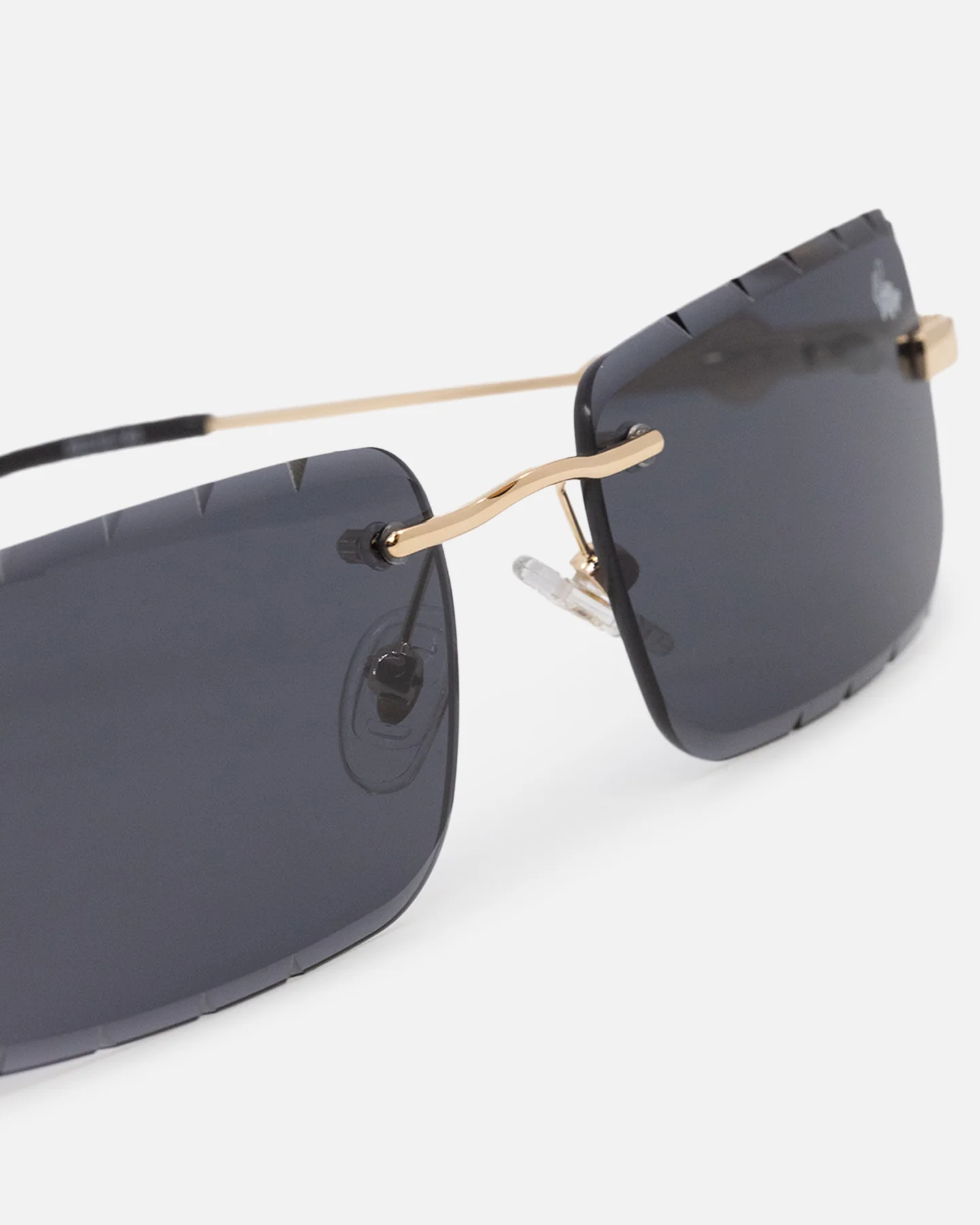 Belvoir & Co Diamond Cut Hampton Sunglasses Black/Gold - Image 10