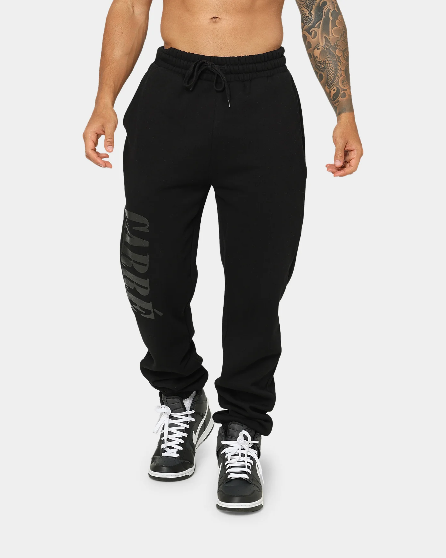 Carre Etoiles Premium Sweat Pants Black - Image 3