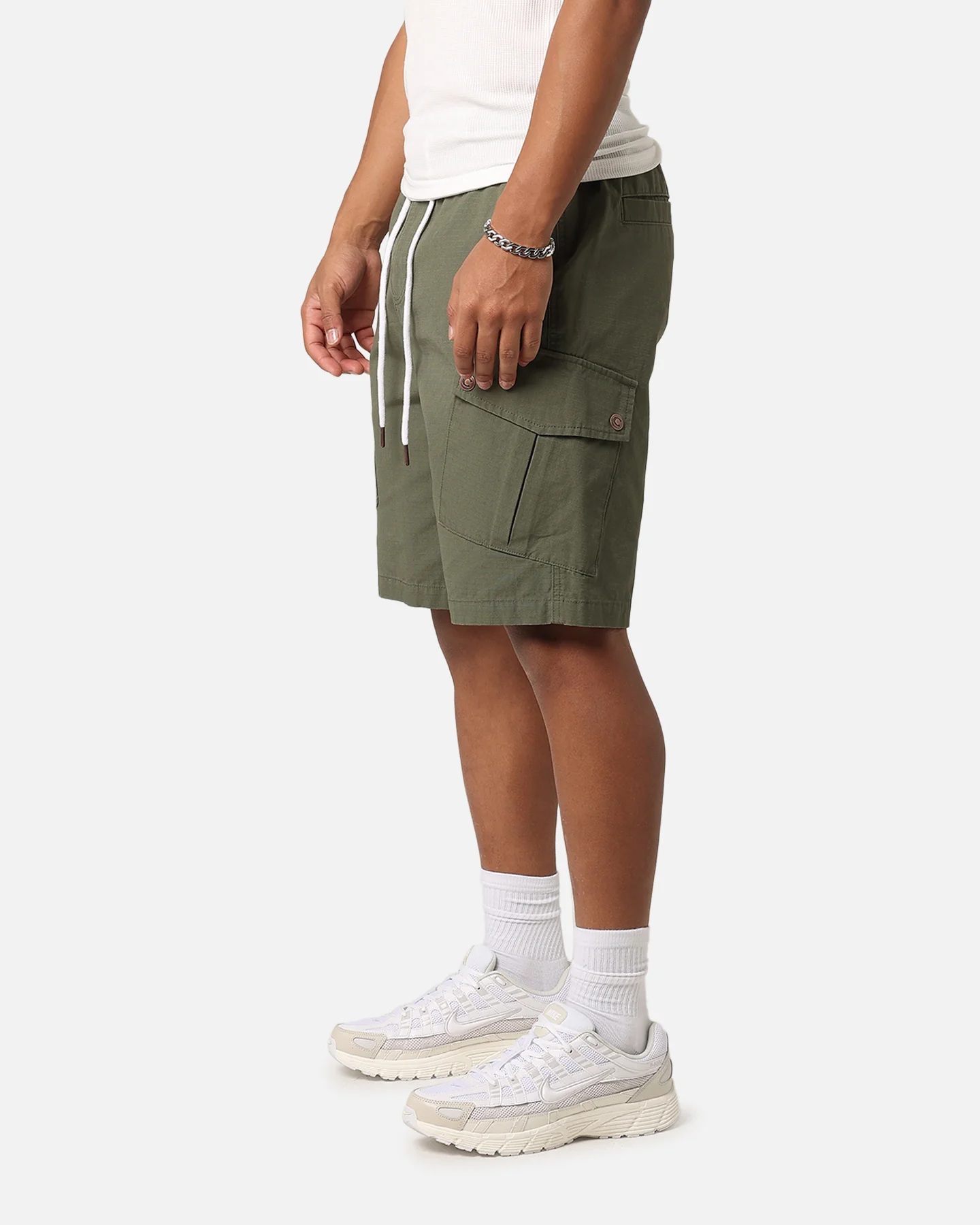Carre Quality Cargo Shorts Green - Image 6
