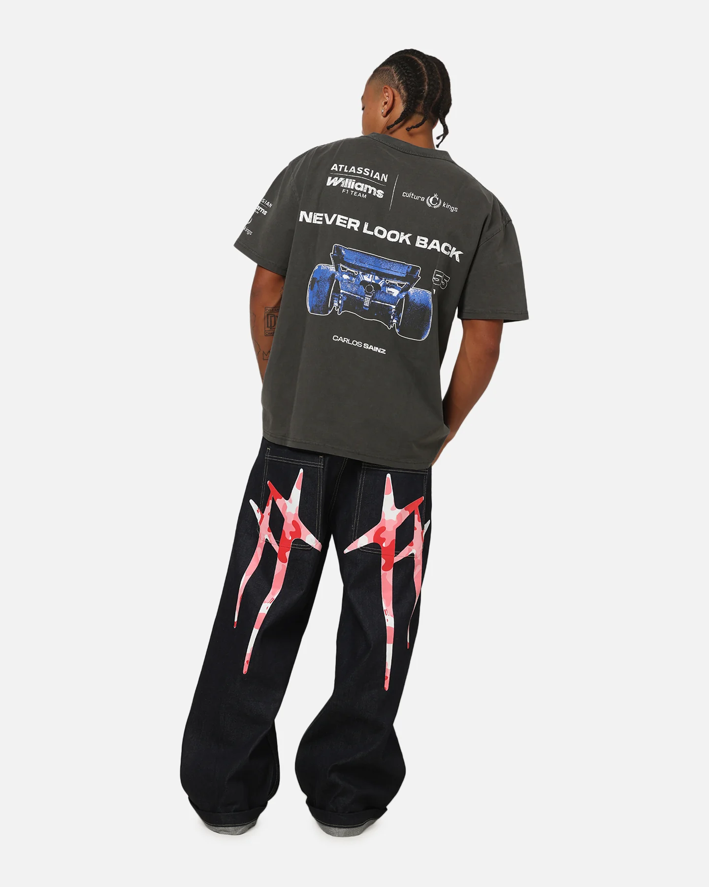Culture Kings X Atlassian Williams F1 Team Carlos Sainz Jr. Heavy T-Shirt Black Acidwash - Image 4