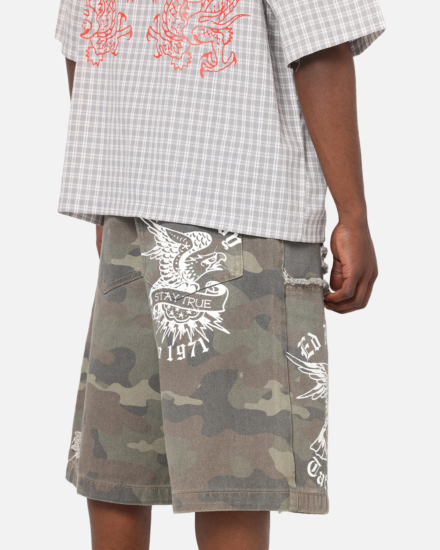 Ed Hardy Distress Camo Carpenter Jorts Camo - Image 4