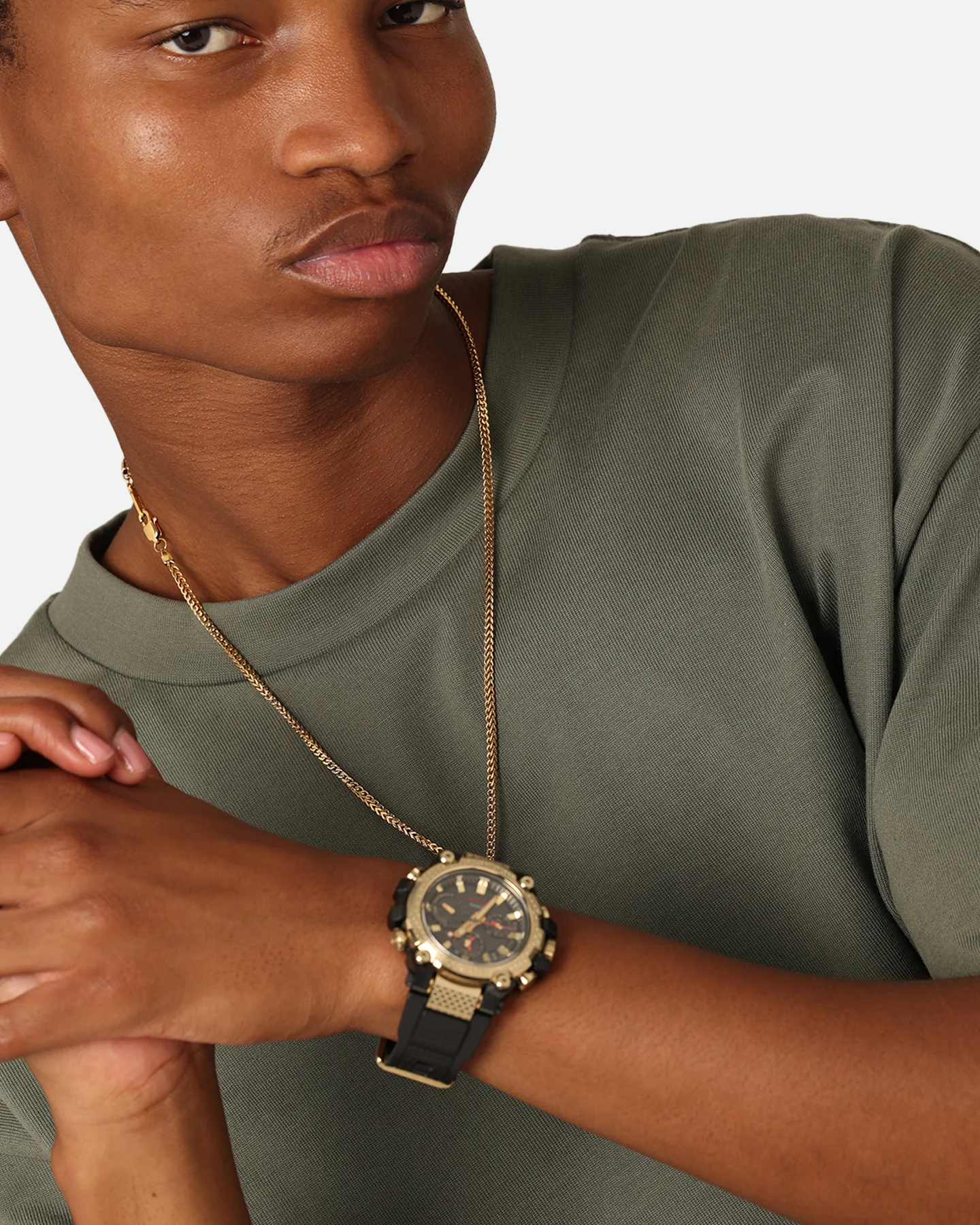 G-Shock MTG-B3000CXD-9ADR "Golden Dragon" Black/Gold - Image 3