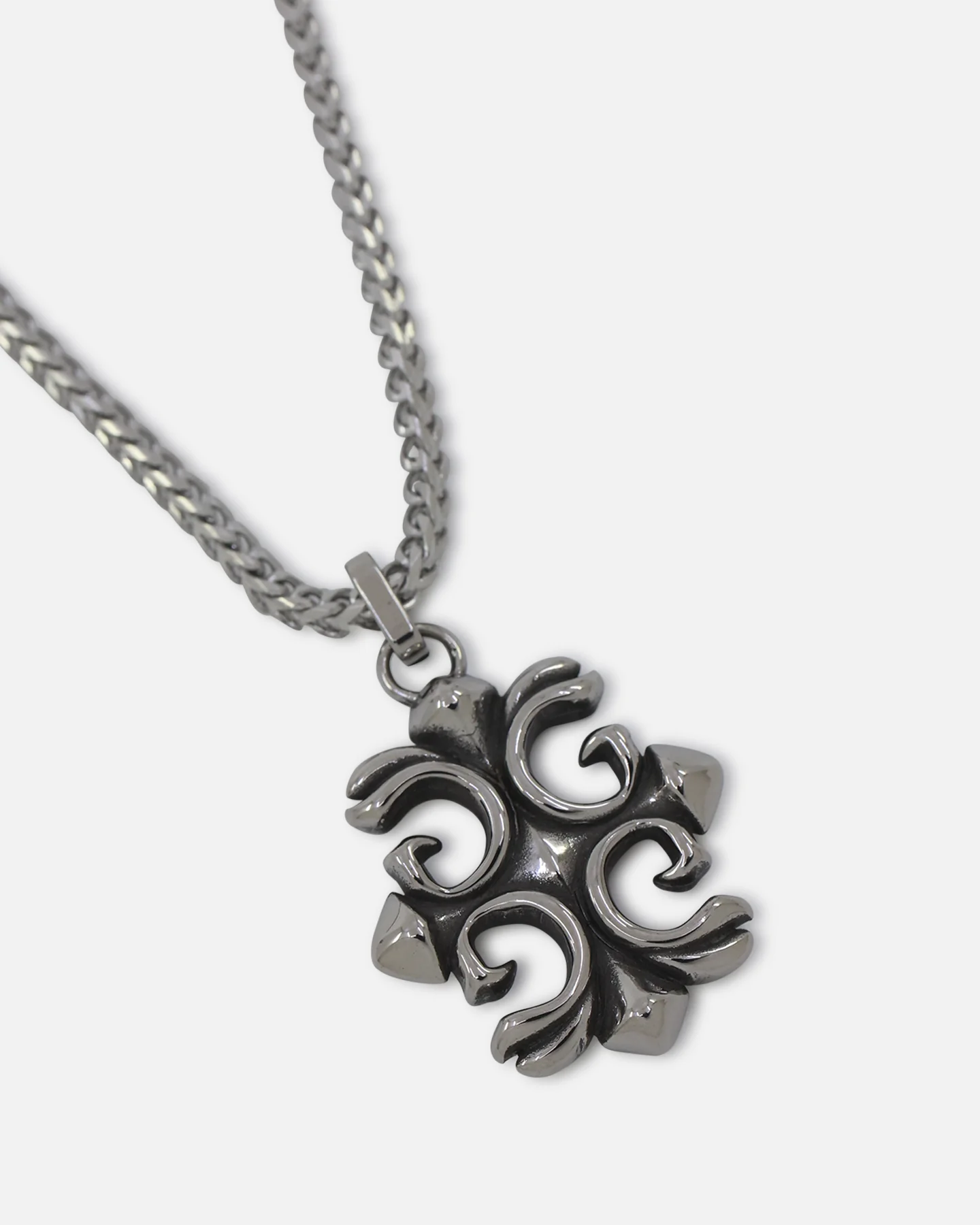 Guess Mainline 26" 4G Rebel Charm Necklace Silver - Image 3