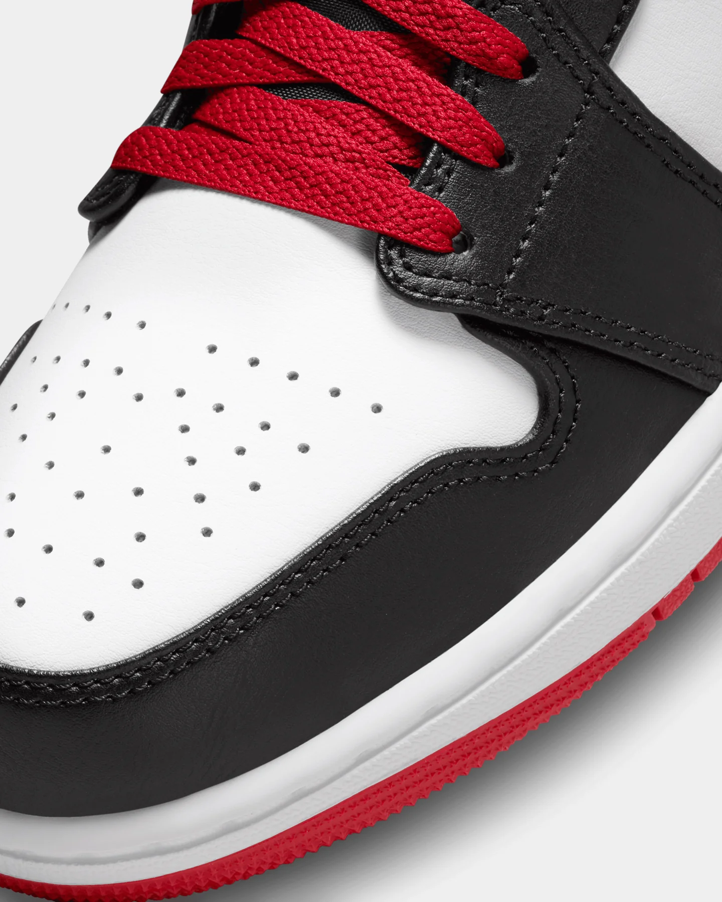 Jordan Air Jordan 1 Mid "Gym Red Black Toe" White/Gym Red - Image 6