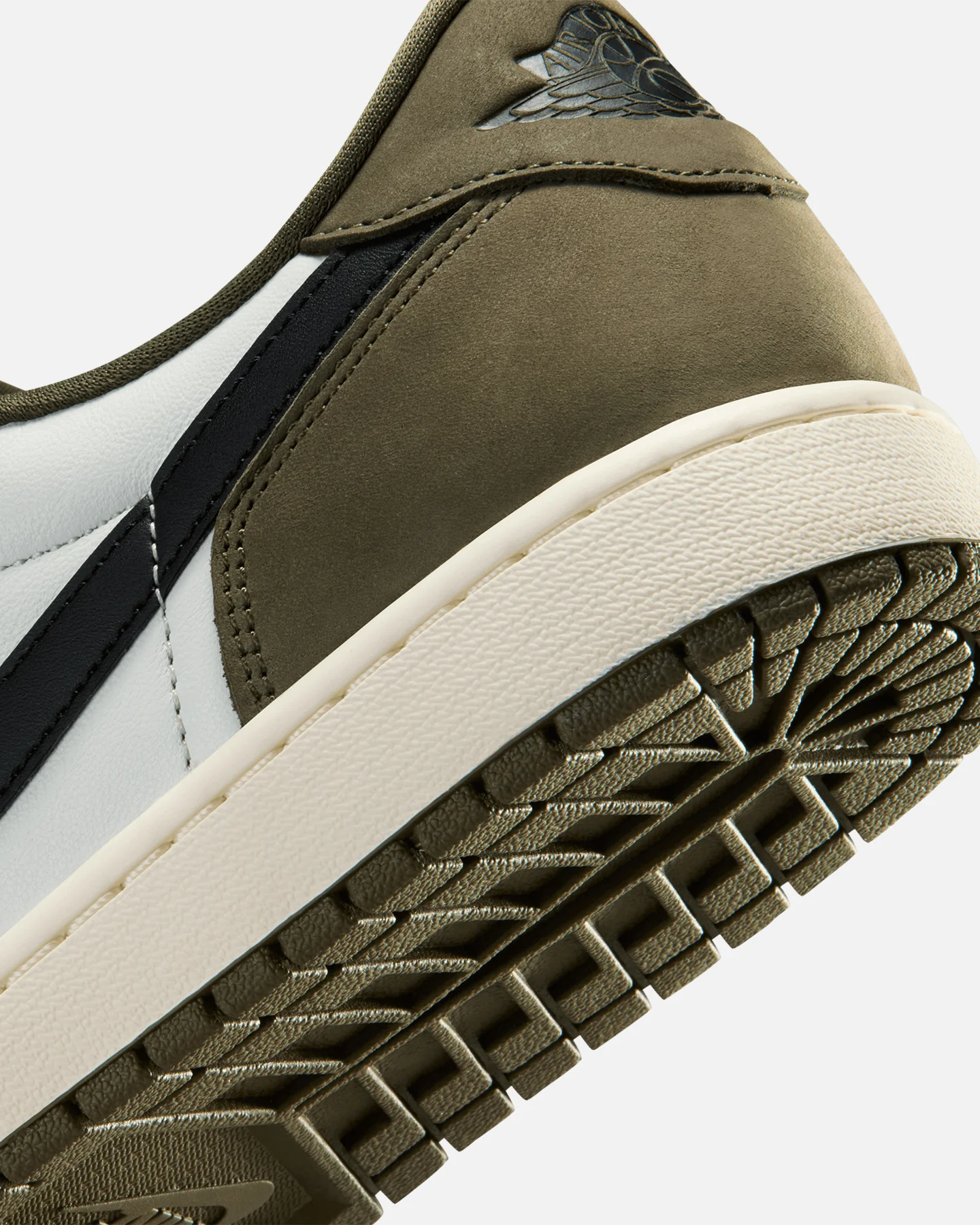 Jordan Air Jordan 1 Retro Low "Medium Olive" Medium Olive - Image 8