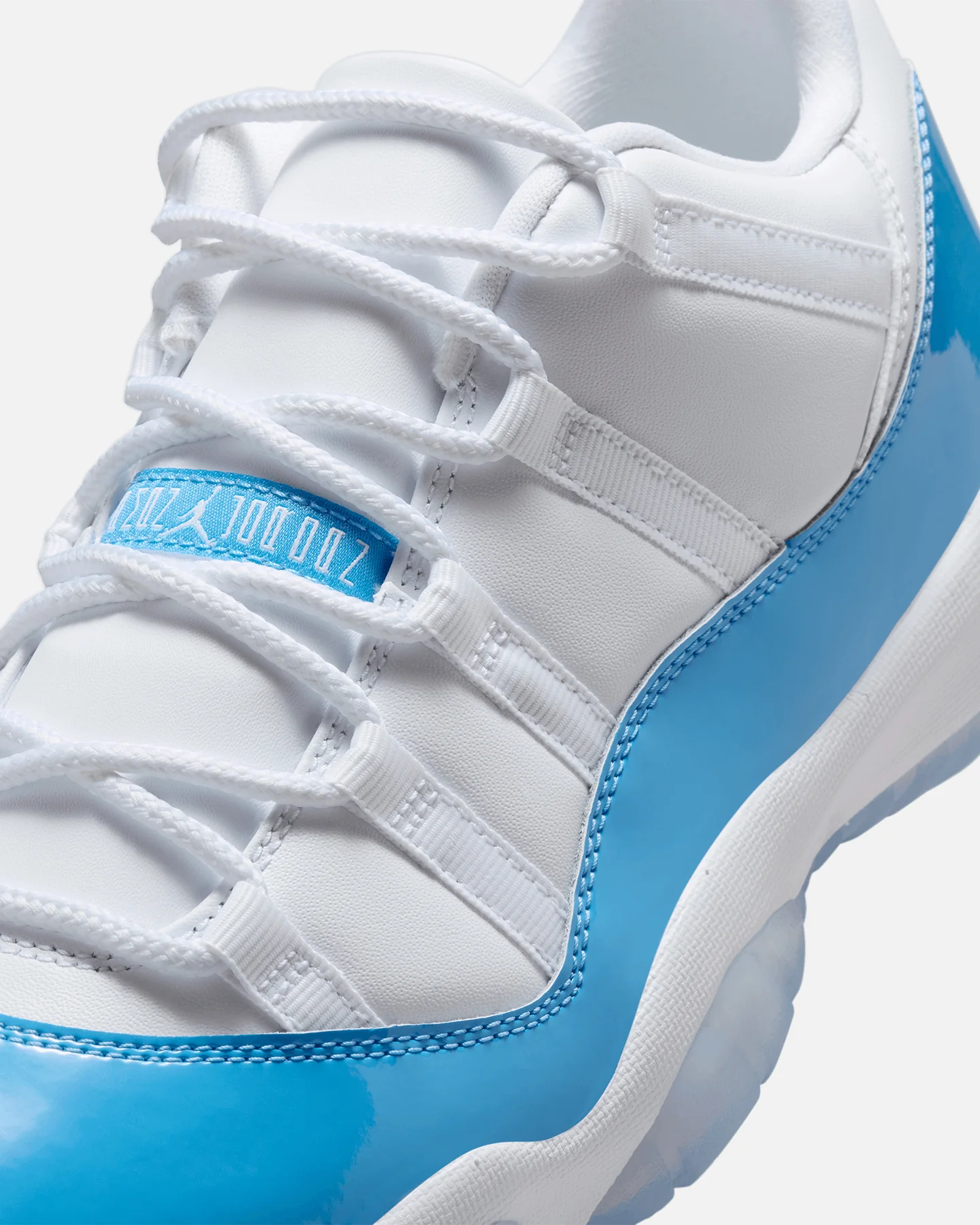 Jordan Air Jordan 11 Retro Low "University Blue" White/University Blue - Image 6