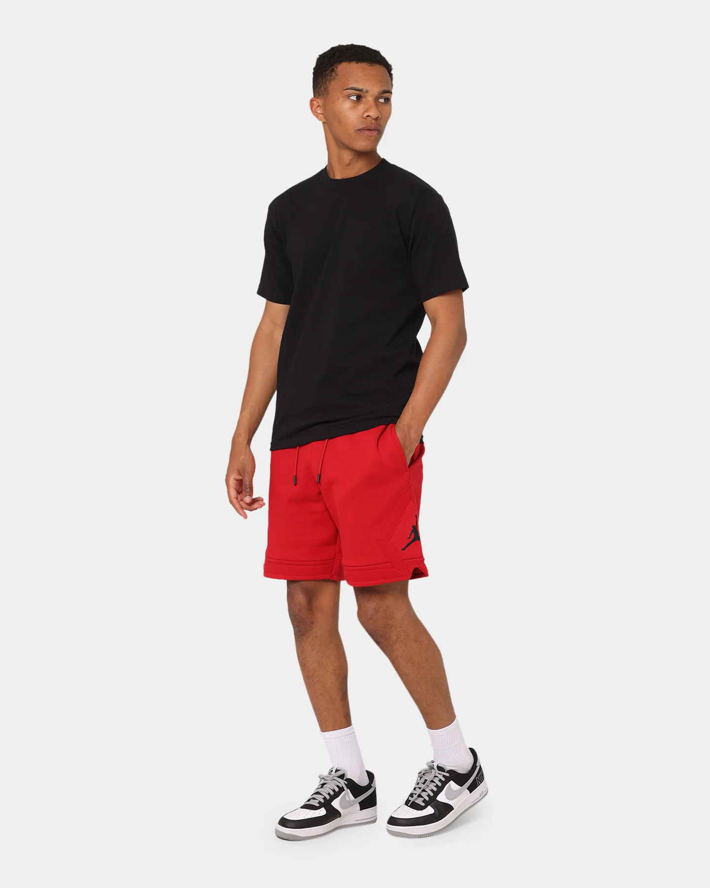Jordan Essential Fleece Diamond Shorts Gym Red/Black - Image 2