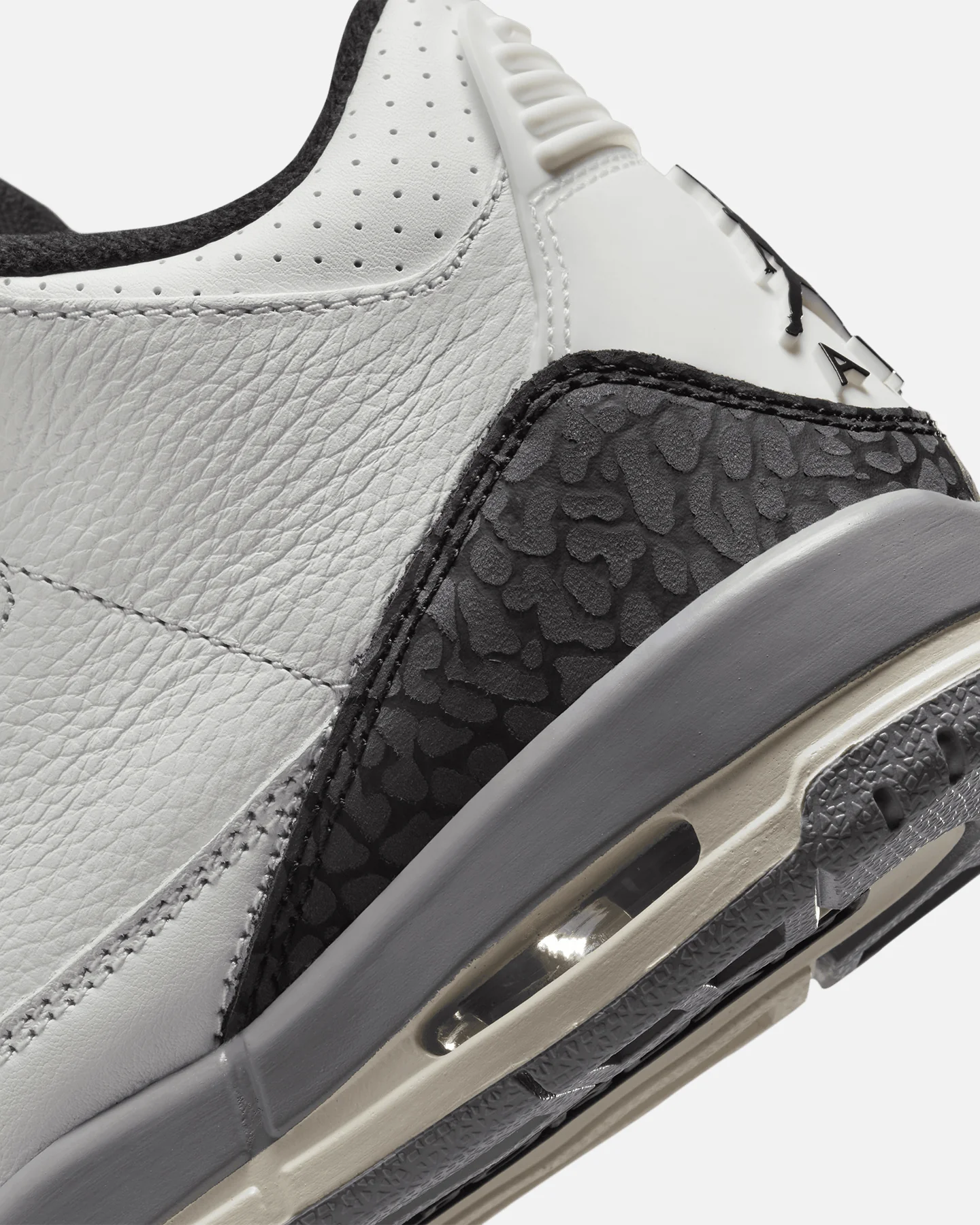 Jordan Kids' Air Jordan 3 Retro (GS) "Cement Grey" Summit White/Fire Red Cement - Image 8