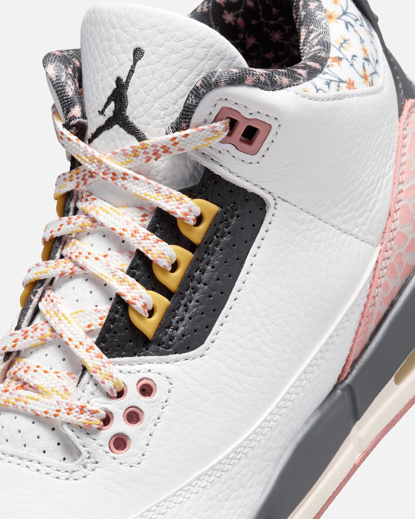 Jordan Kids' Air Jordan 3 Retro "Red Stardust" (GS) White/Anthracite - Image 6