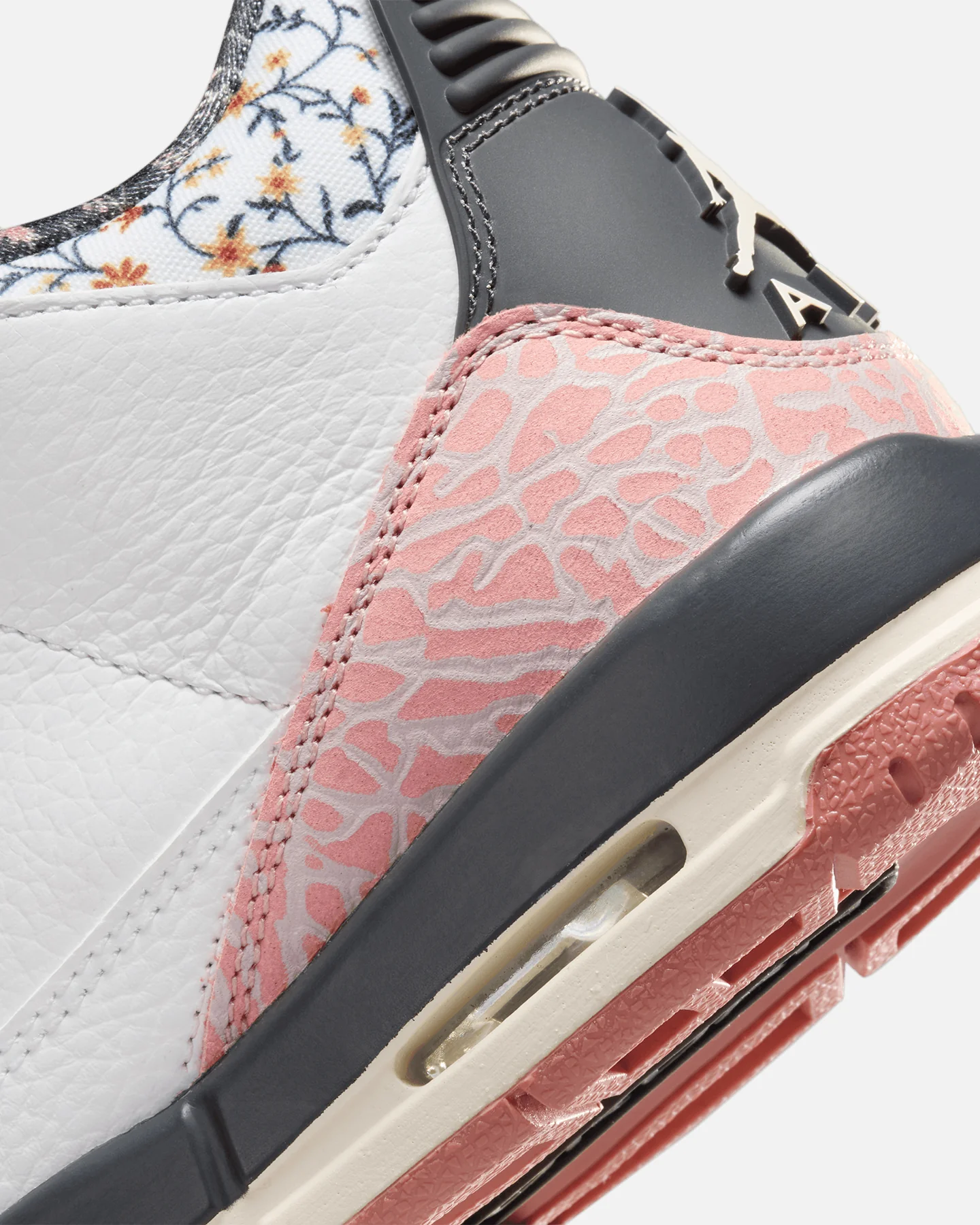 Jordan Kids' Air Jordan 3 Retro "Red Stardust" (GS) White/Anthracite - Image 8