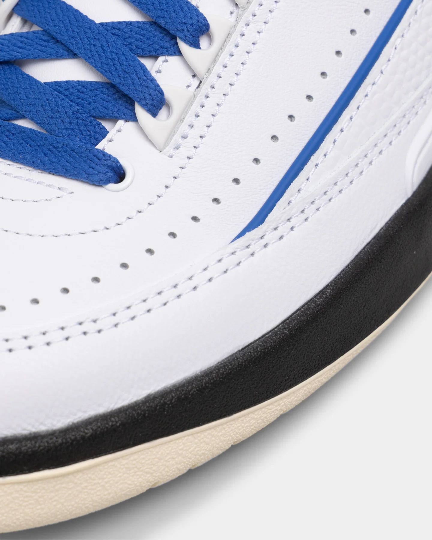 Jordan Women's Air Jordan 2 Retro Low "Varsity Royal" White/Varsity Blue - Image 7