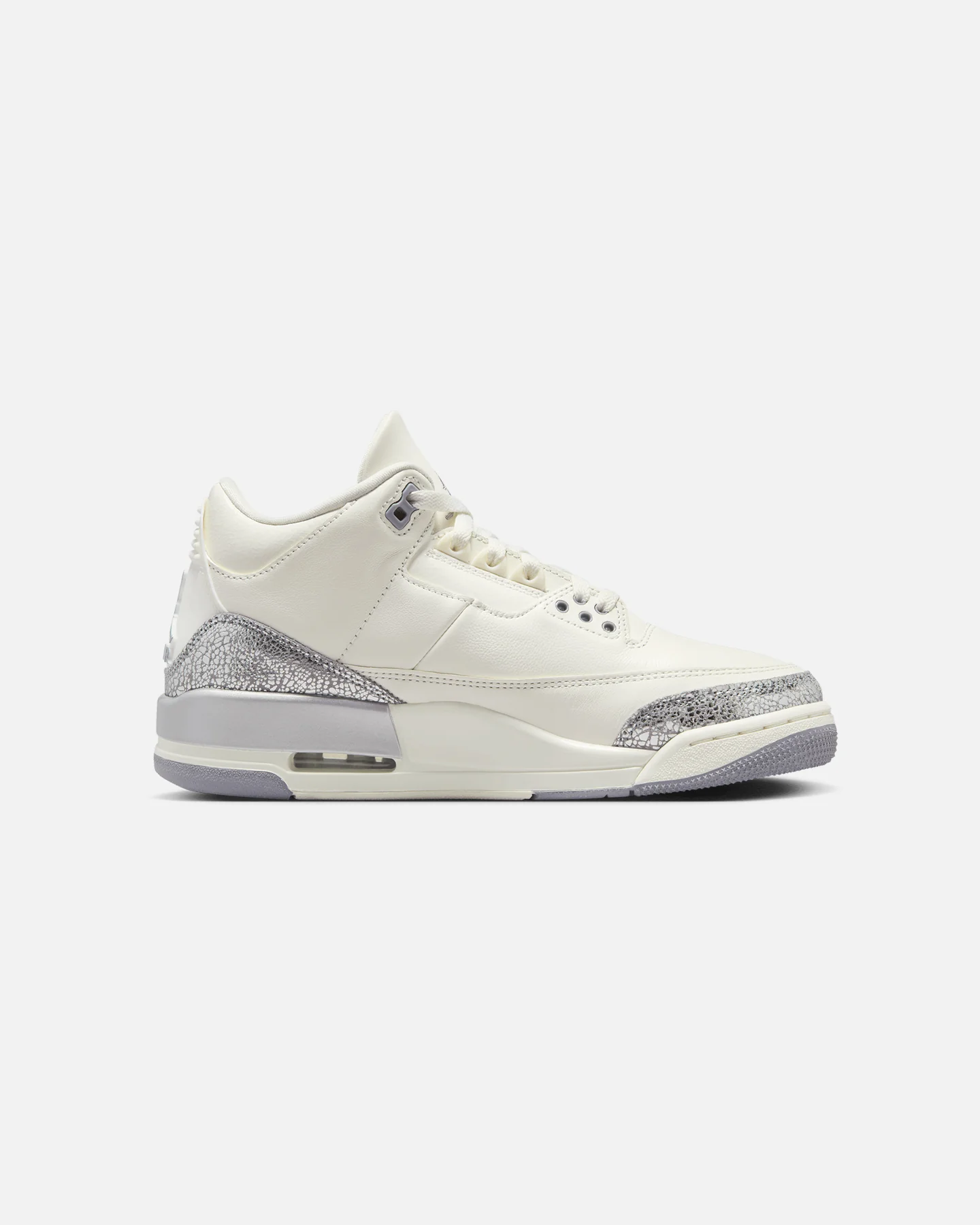 Jordan Women's Air Jordan 3 Retro "Metallic Silver" Sail/Cement Grey - Image 4