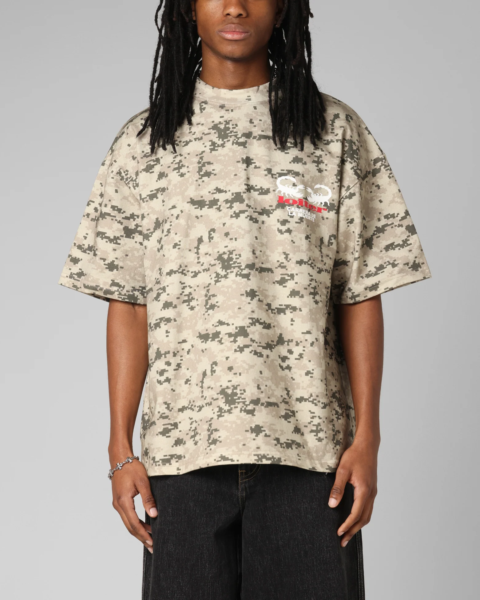 Loiter Bullrush Premium T-Shirt Digi Camo - Image 2