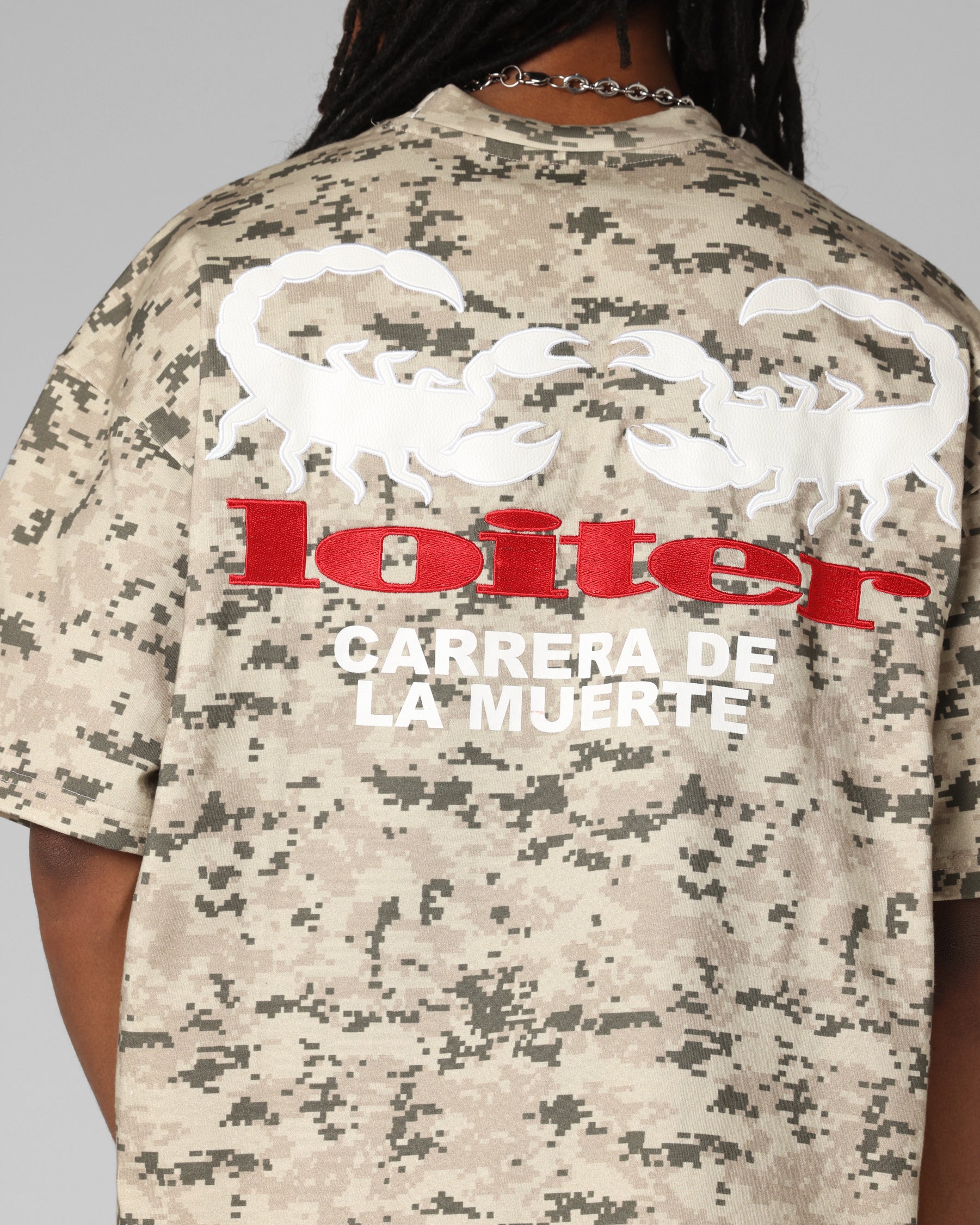 Loiter Bullrush Premium T-Shirt Digi Camo - Image 7