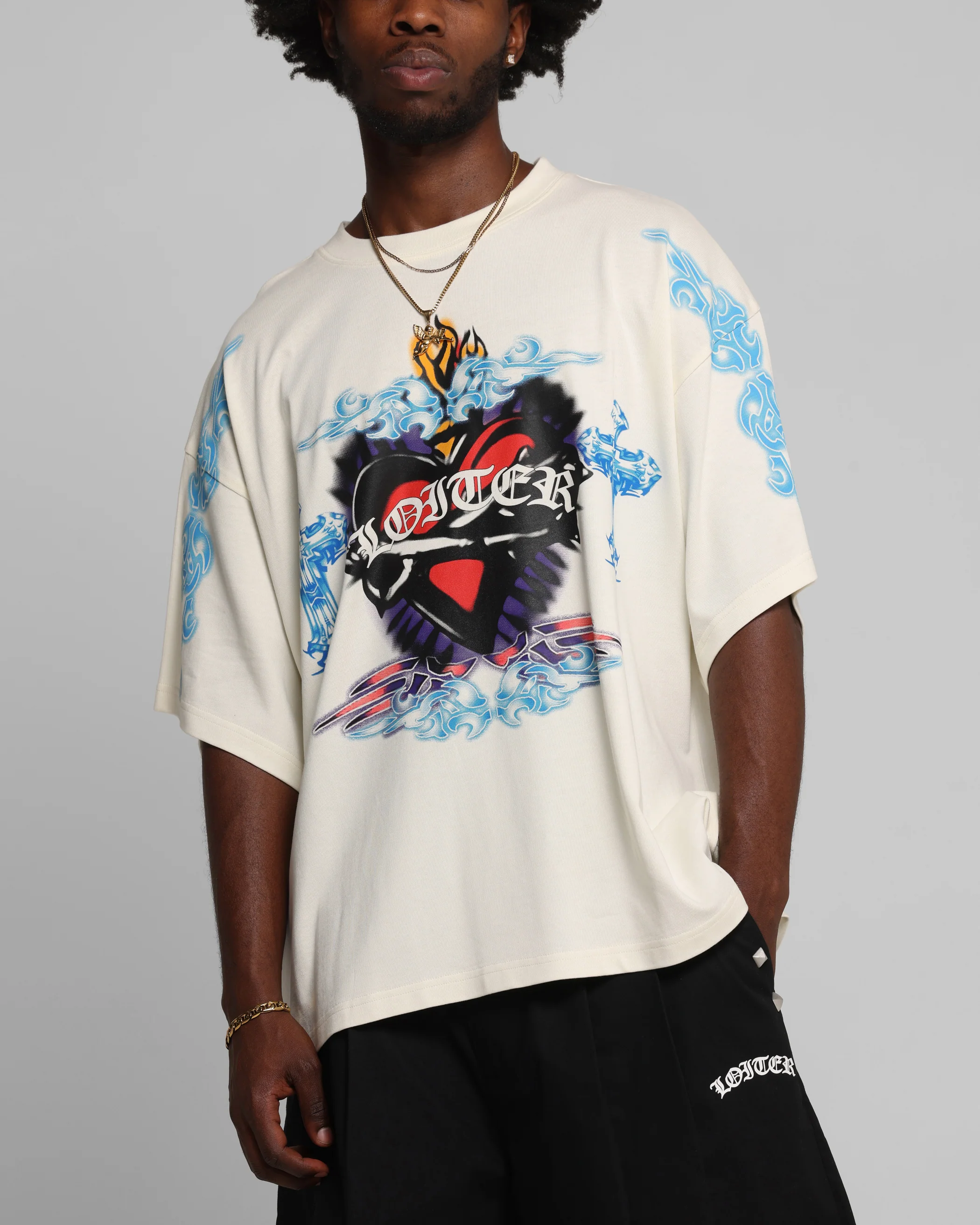 Loiter Hearts T-Shirt Off White - Image 7