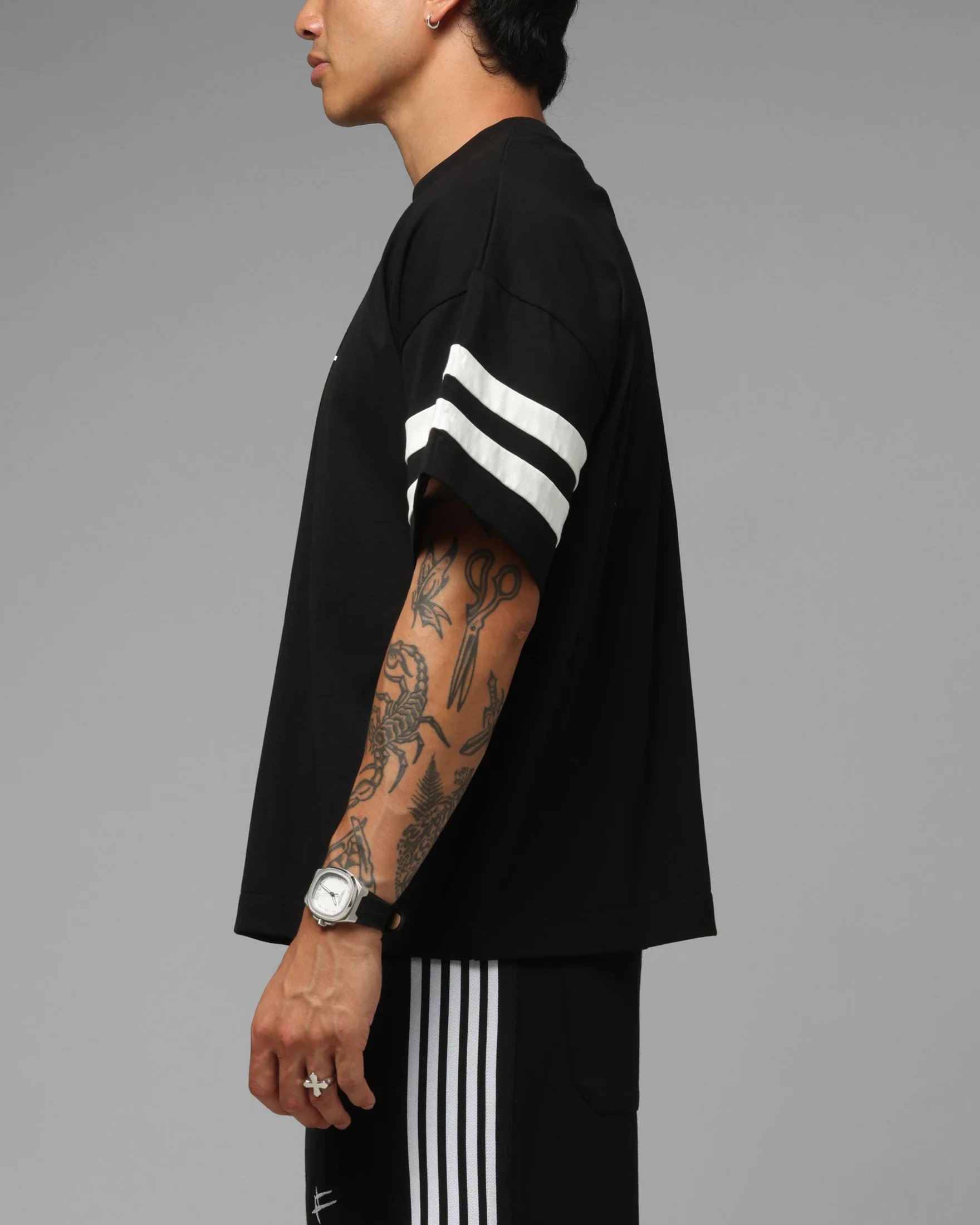 Loiter Hybrid Endzone T-Shirt Black - Image 5