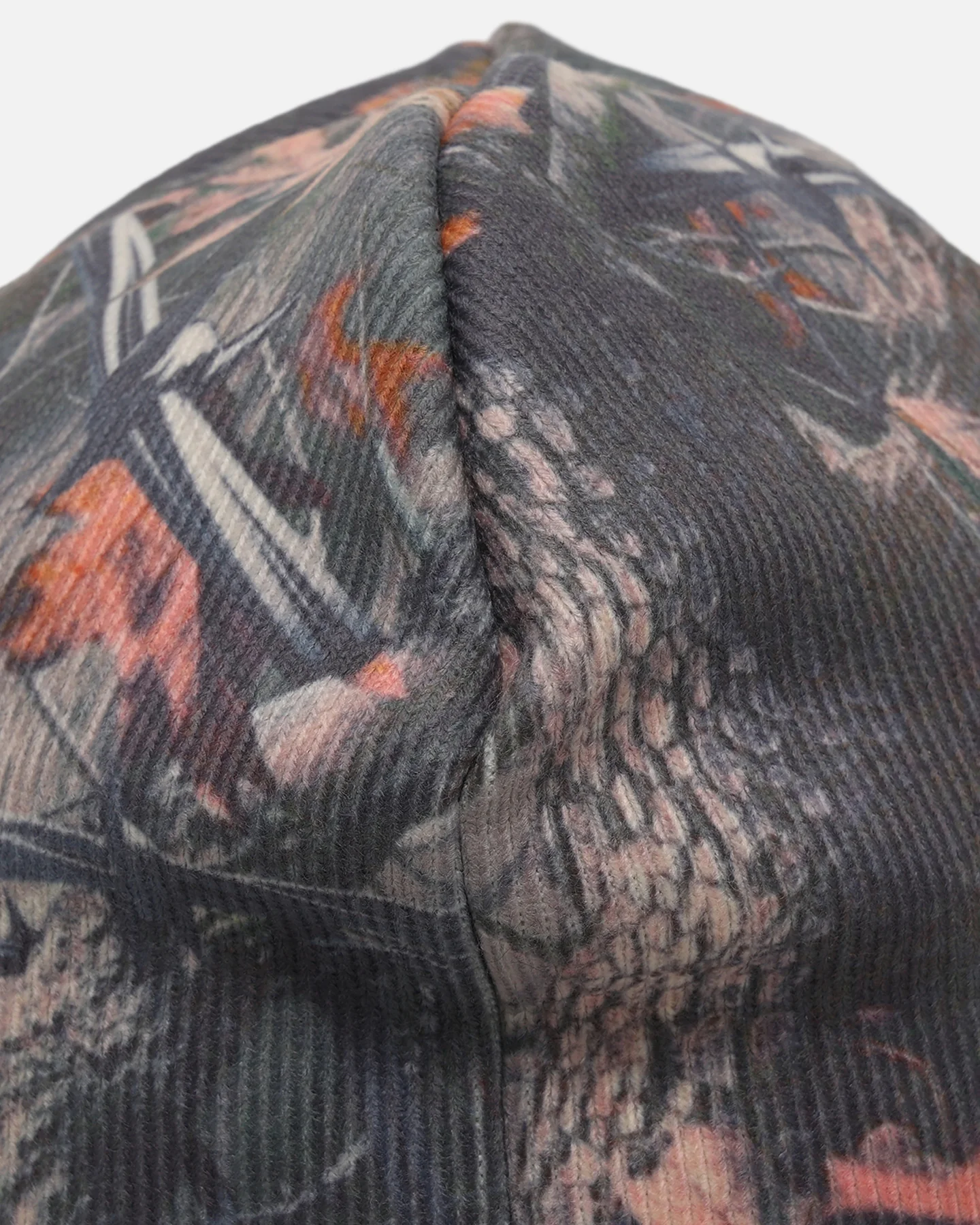 Loiter Hybrid Skull Knit Beanie Realtree - Image 5