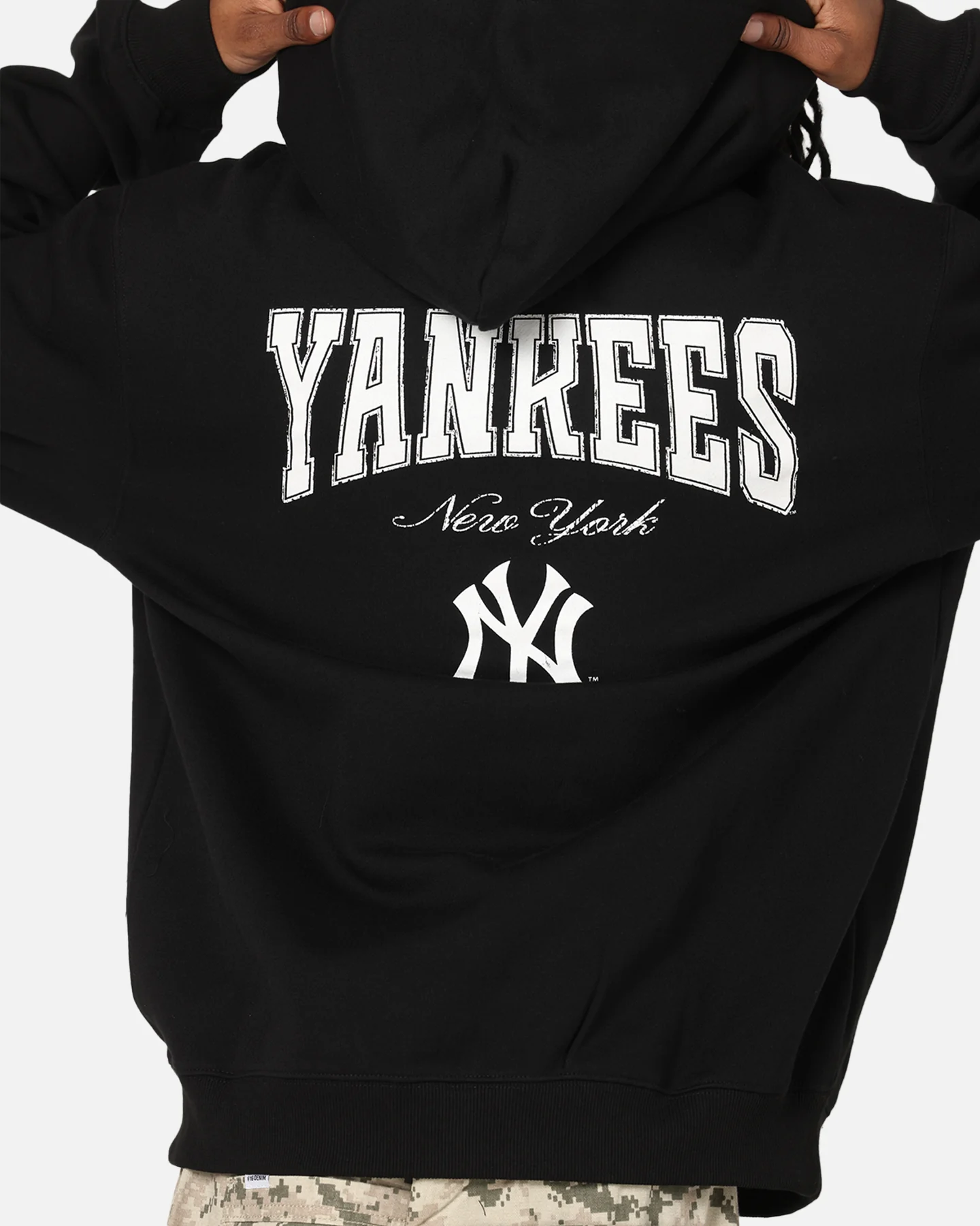 Majestic Athletic New York Yankees Champs Serial Mono Hoodie Black - Image 7