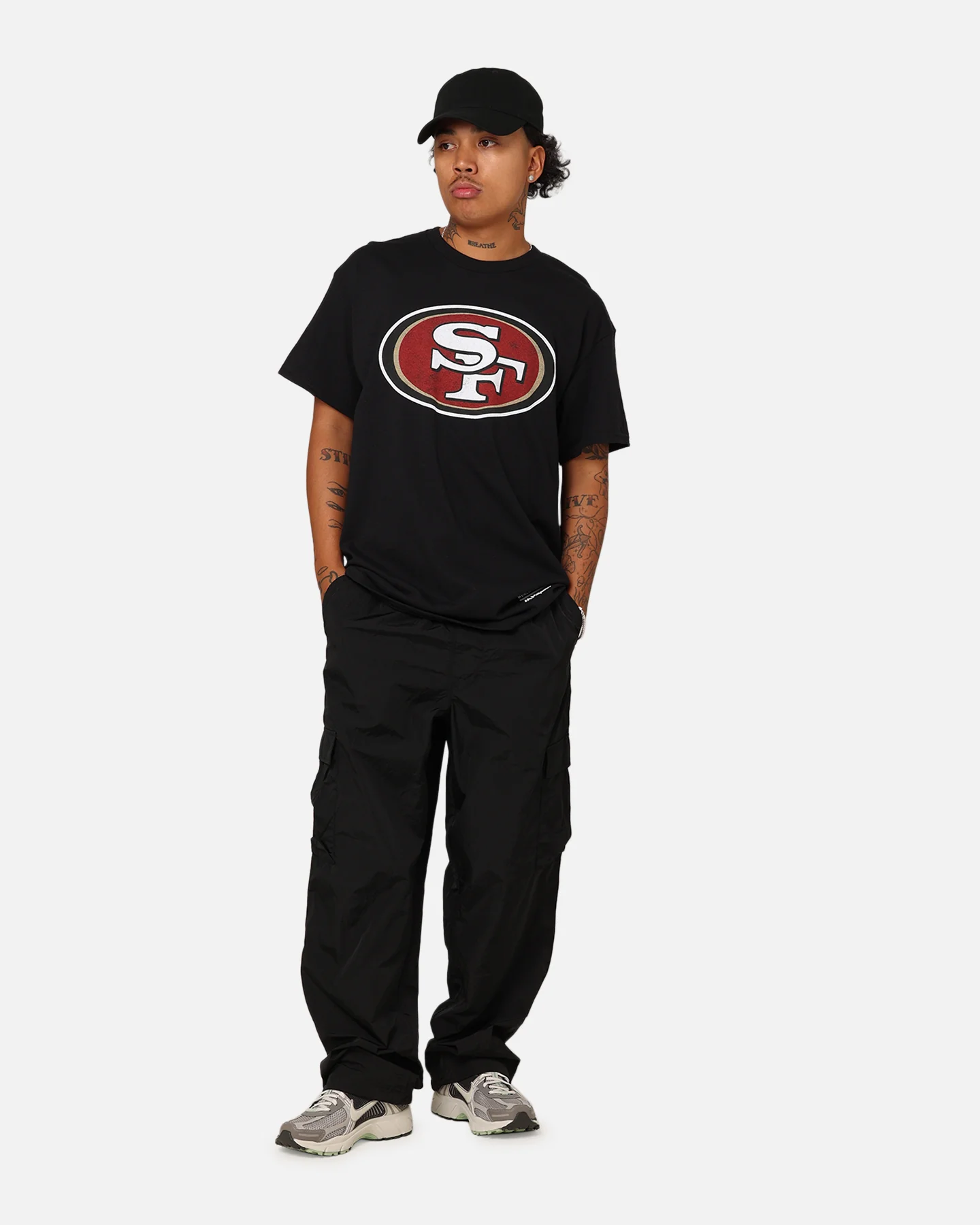 Majestic Athletic San Francisco 49ers Team Crest T-Shirt Black - Image 2
