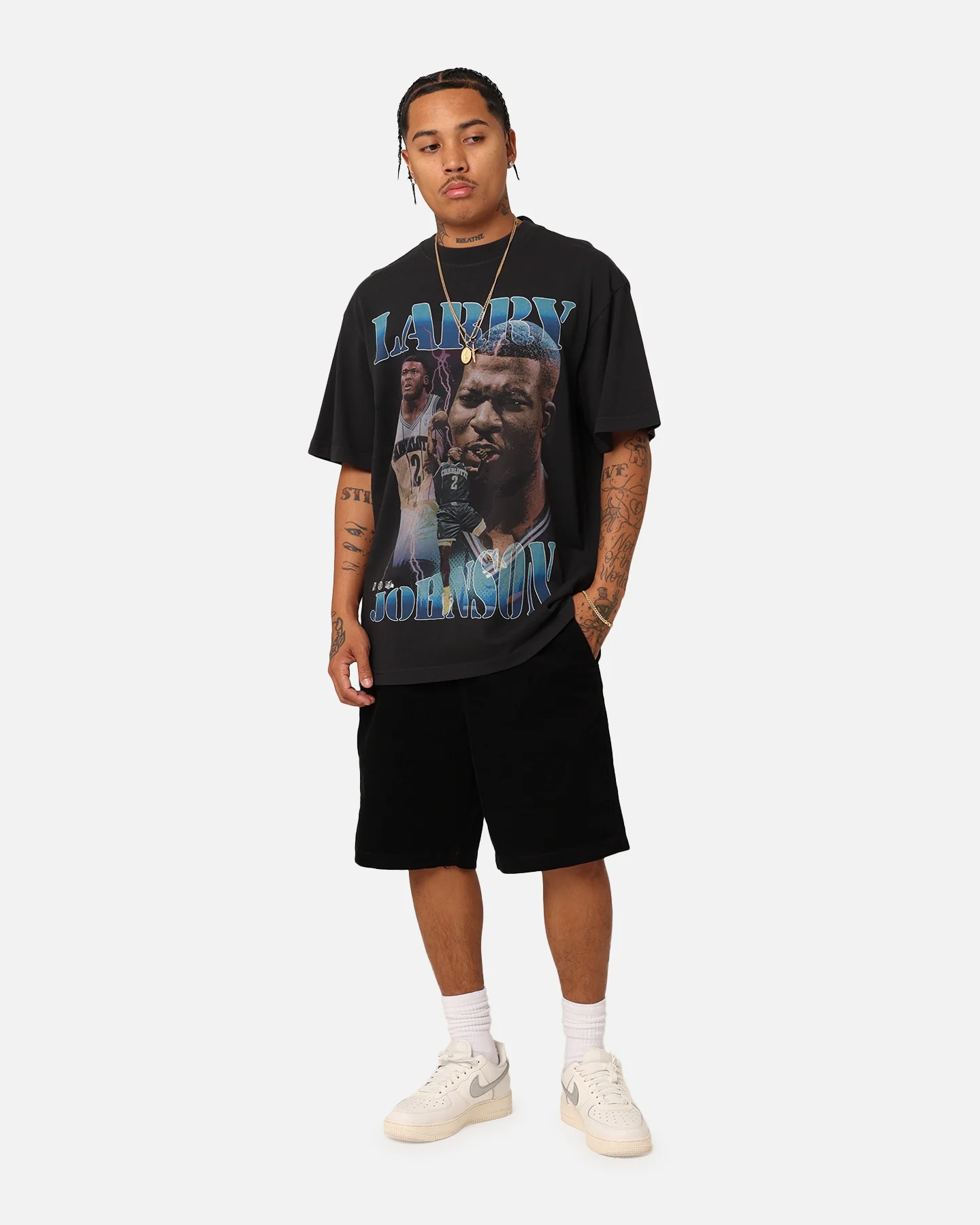 Mitchell & Ness Charlotte Hornets Larry Johnson Player & Stats T-Shirt Black - Image 3