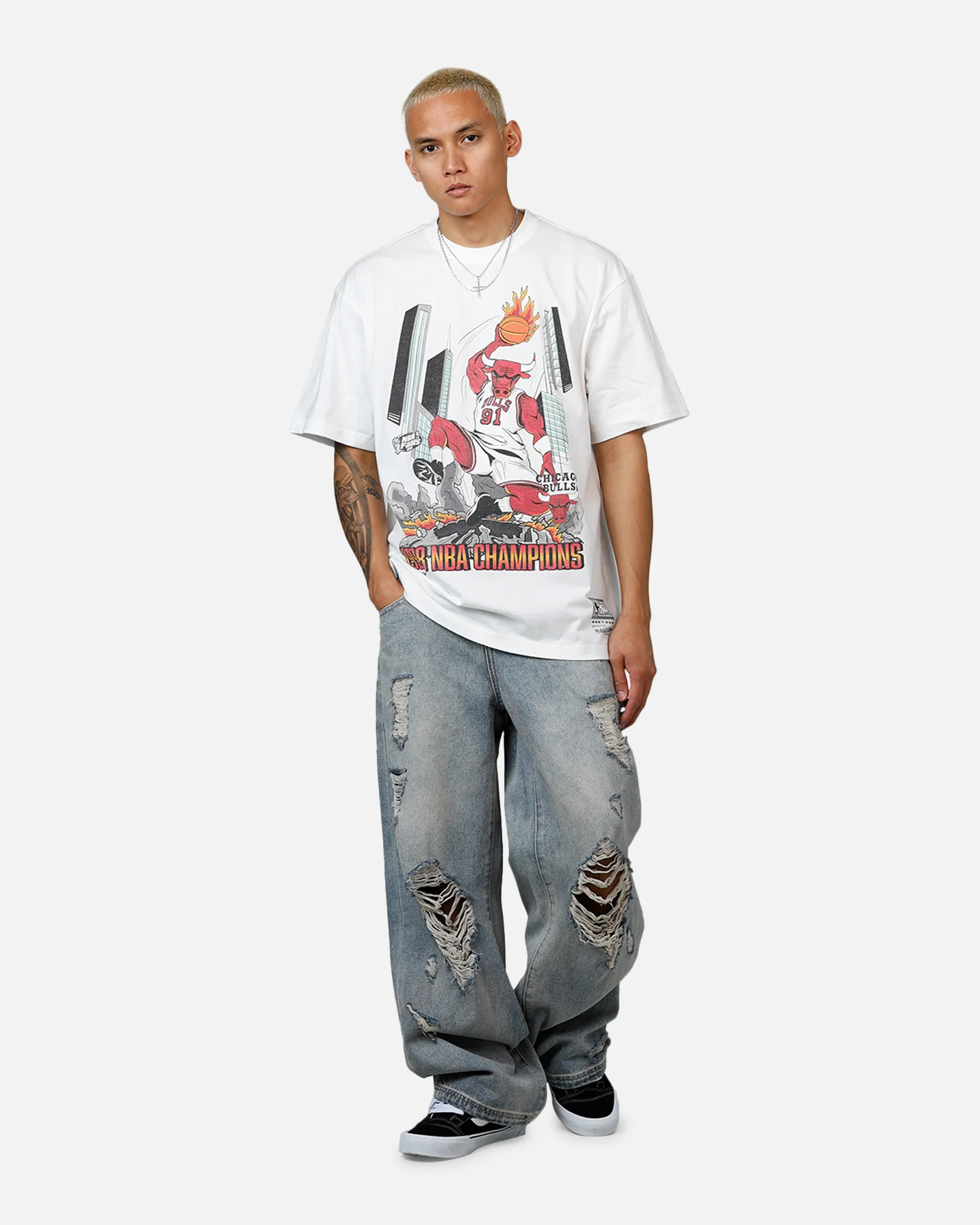 Mitchell & Ness Chicago Bulls Board Beaker T-Shirt Vintage White - Image 3