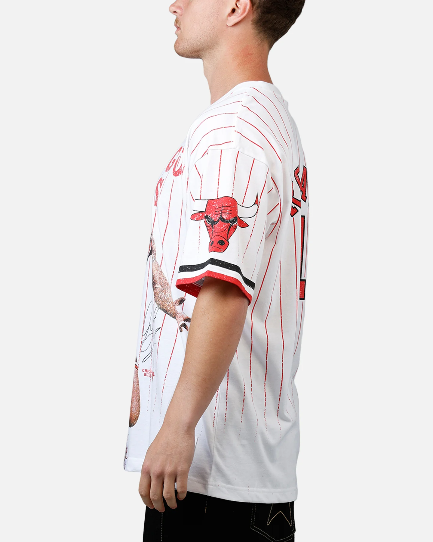 Mitchell & Ness Chicago Bulls Dennis Rodman Playmaker T-Shirt White - Image 5