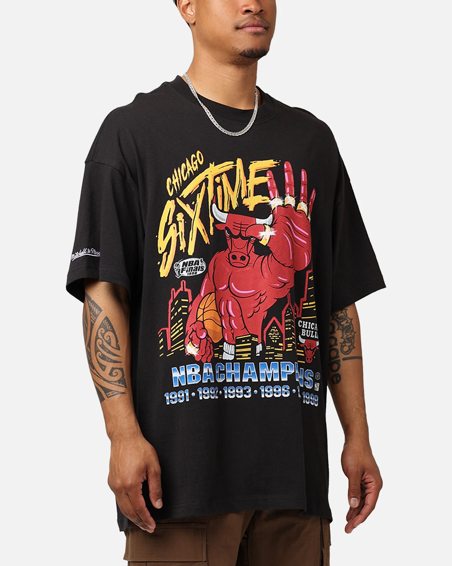 Mitchell & Ness Chicago Bulls Six Time T-Shirt Black - Image 7