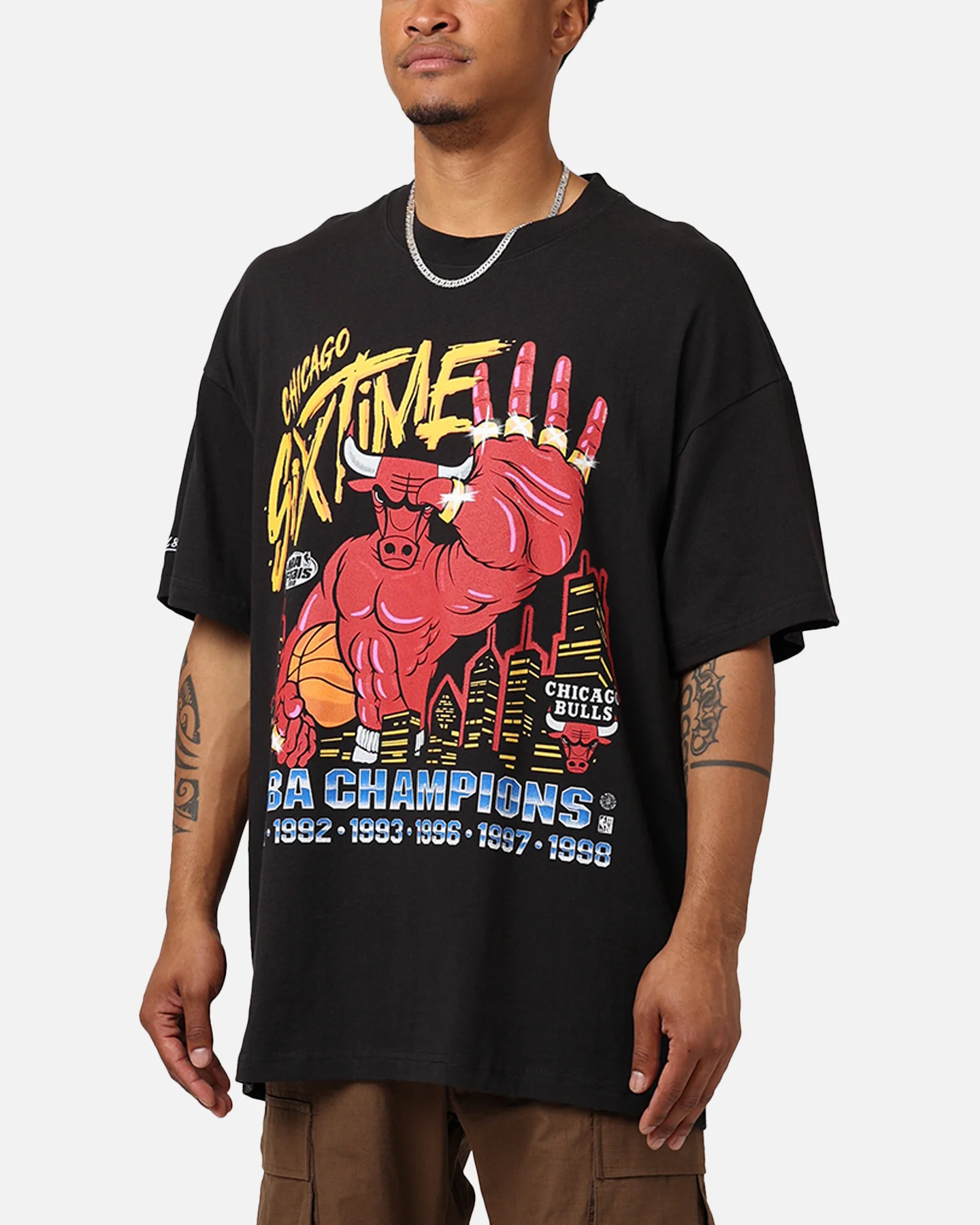 Mitchell & Ness Chicago Bulls Six Time T-Shirt Black - Image 8