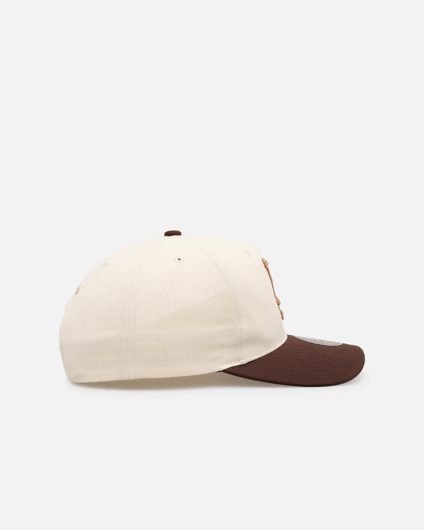 Mitchell & Ness Los Angeles Dodgers 'Hand Stitch' Deadstock Snapback Brown - Image 3