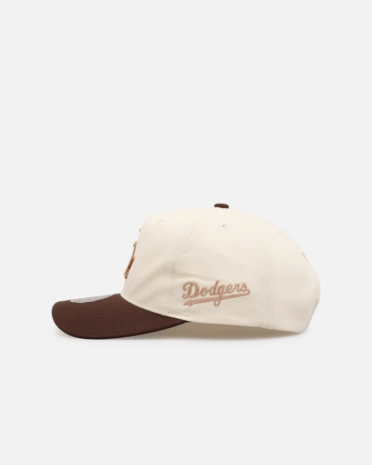 Mitchell & Ness Los Angeles Dodgers 'Hand Stitch' Deadstock Snapback Brown - Image 4