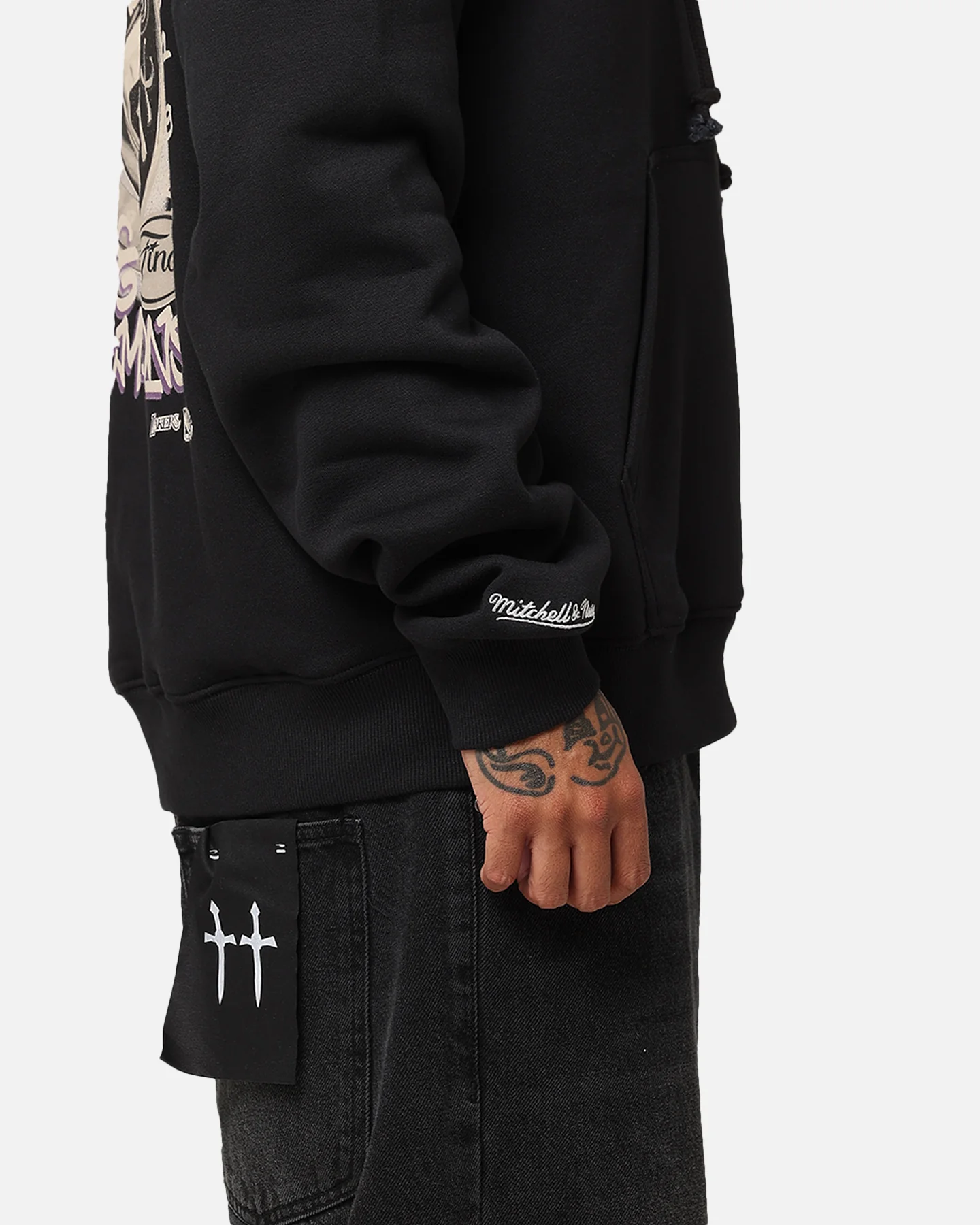 Mitchell & Ness Los Angeles Lakers Champs Graffiti Hoodie Faded Black - Image 7