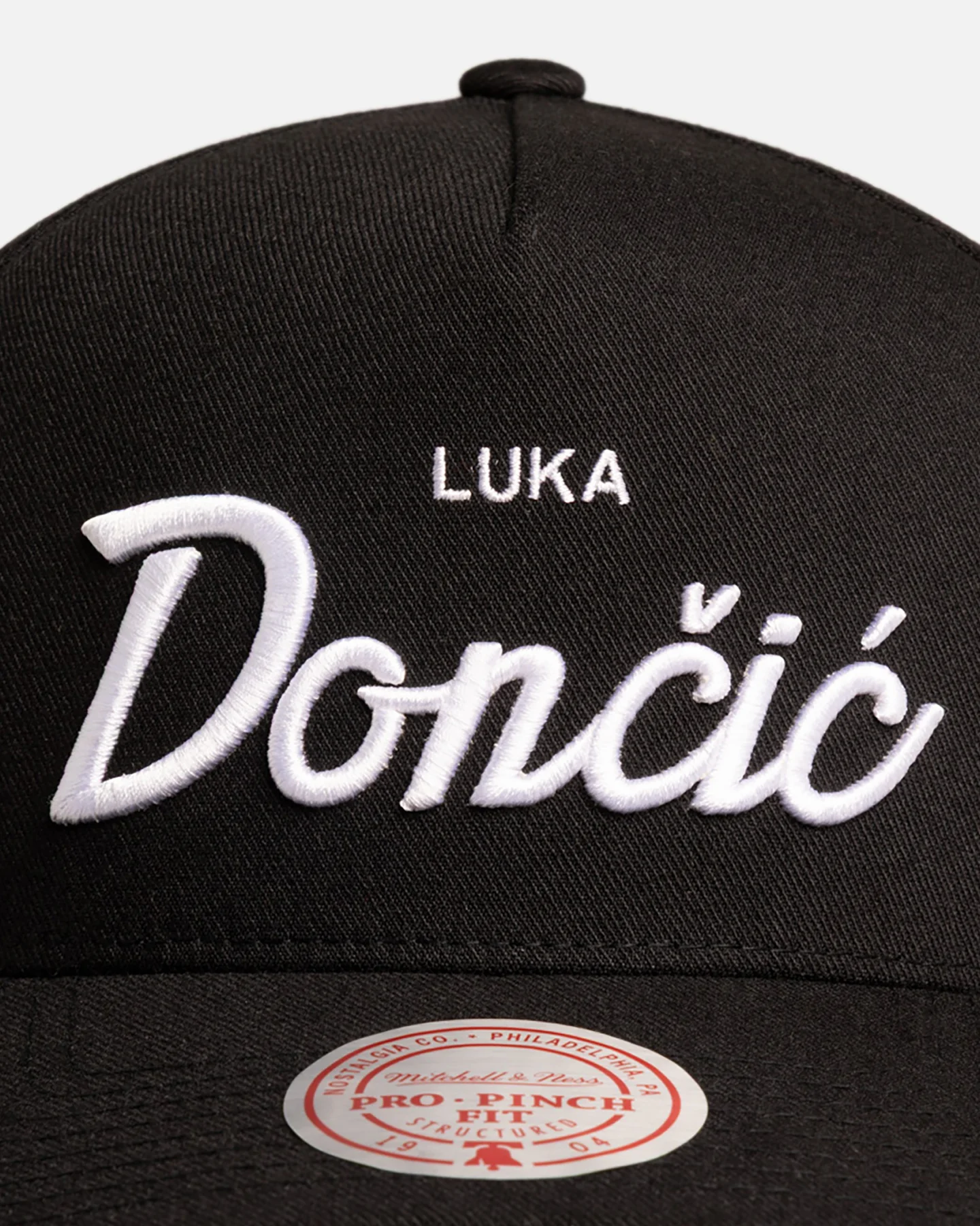Mitchell & Ness Los Angeles Lakers Luka Dončić 'CLSC Script' Pro Pinch Snapback Black - Image 5