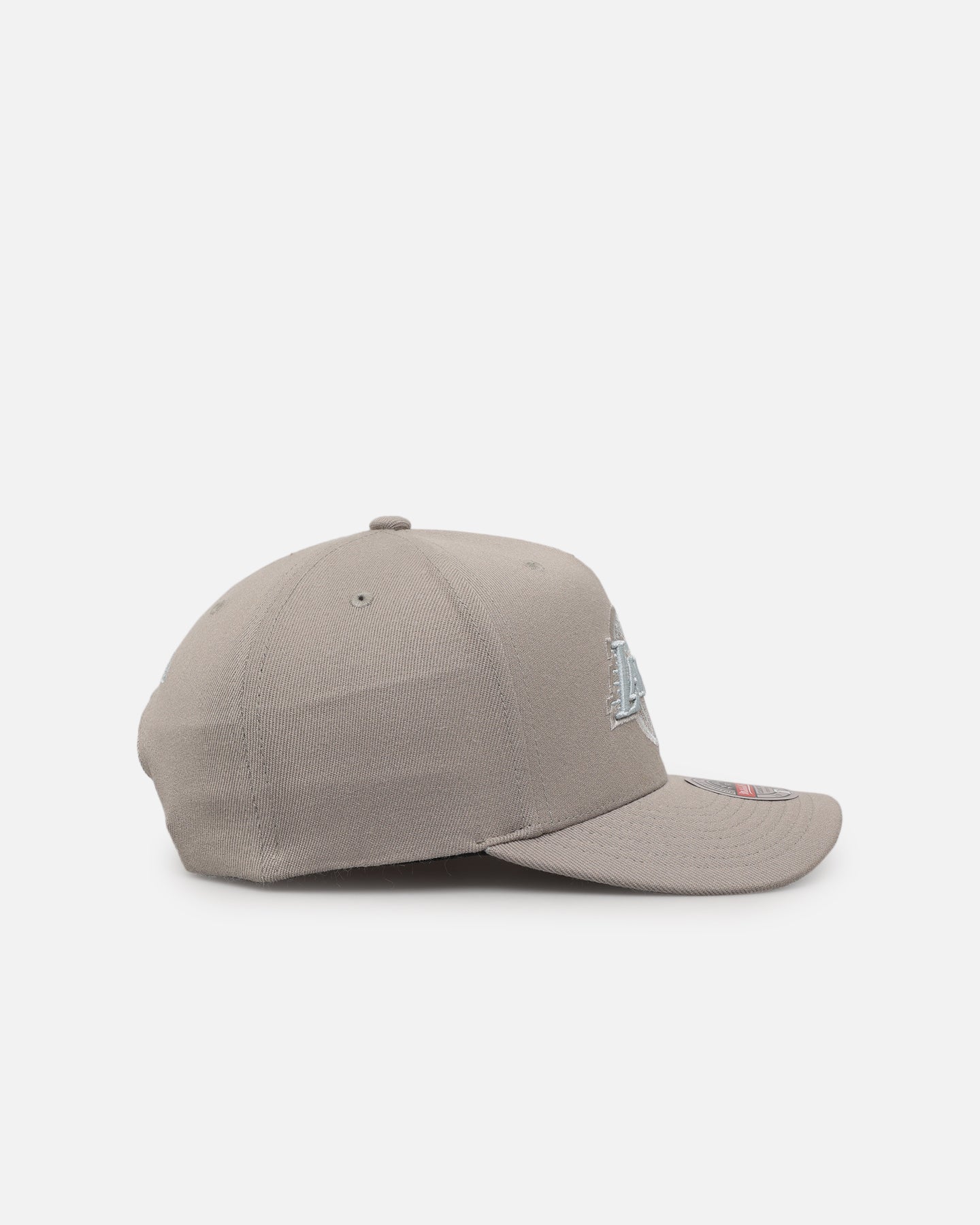 Mitchell & Ness Los Angeles Lakers 'Seasonal Core' MVP Snapback Khaki - Image 3