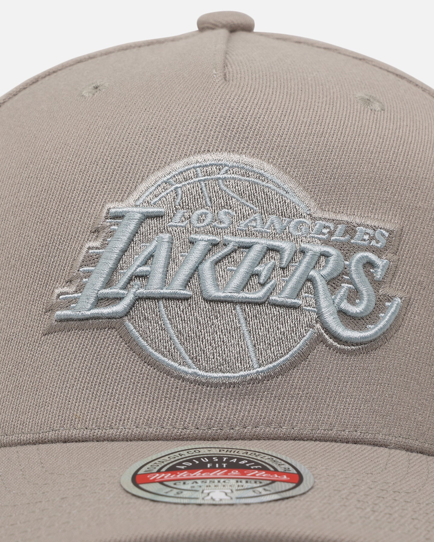 Mitchell & Ness Los Angeles Lakers 'Seasonal Core' MVP Snapback Khaki - Image 5