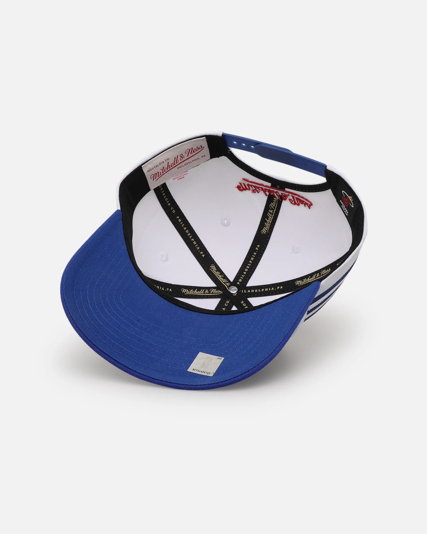Mitchell & Ness Miami Heat 'Cuba Flag' Pro Crown Snapback White/Blue - Image 6