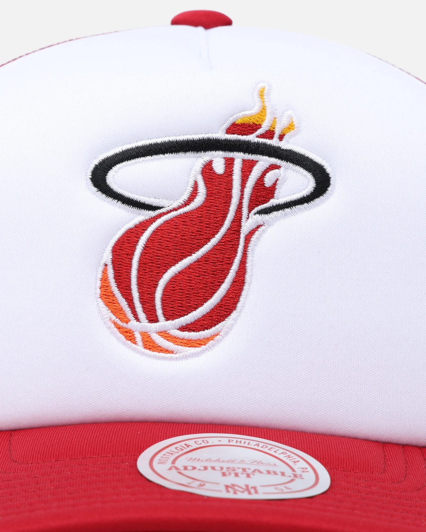 Mitchell & Ness Miami Heat Team Foam Trucker Snapback Red/White - Image 5