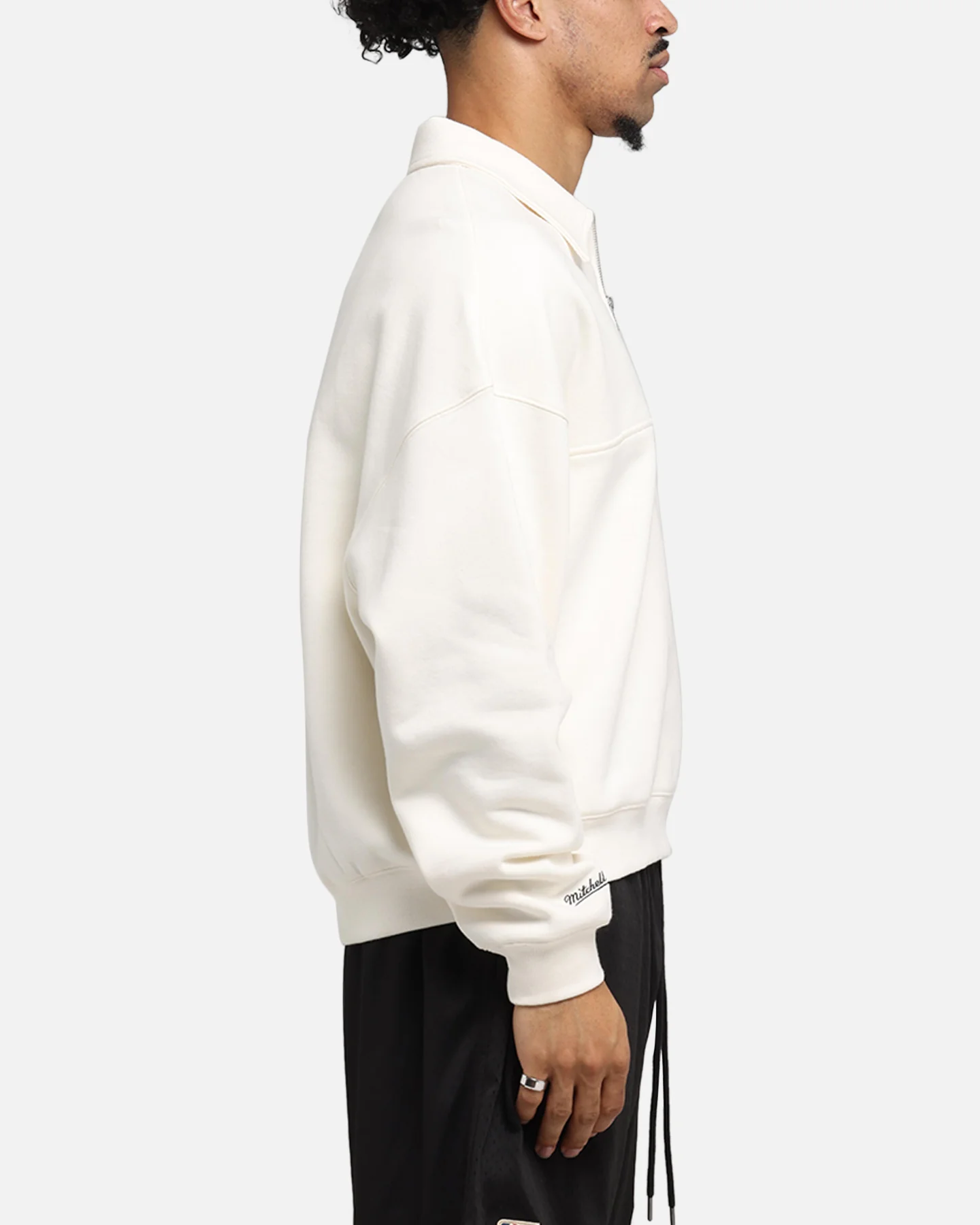 Mitchell & Ness New York Knicks Boxy Quarter Zip Crewneck Egret - Image 4