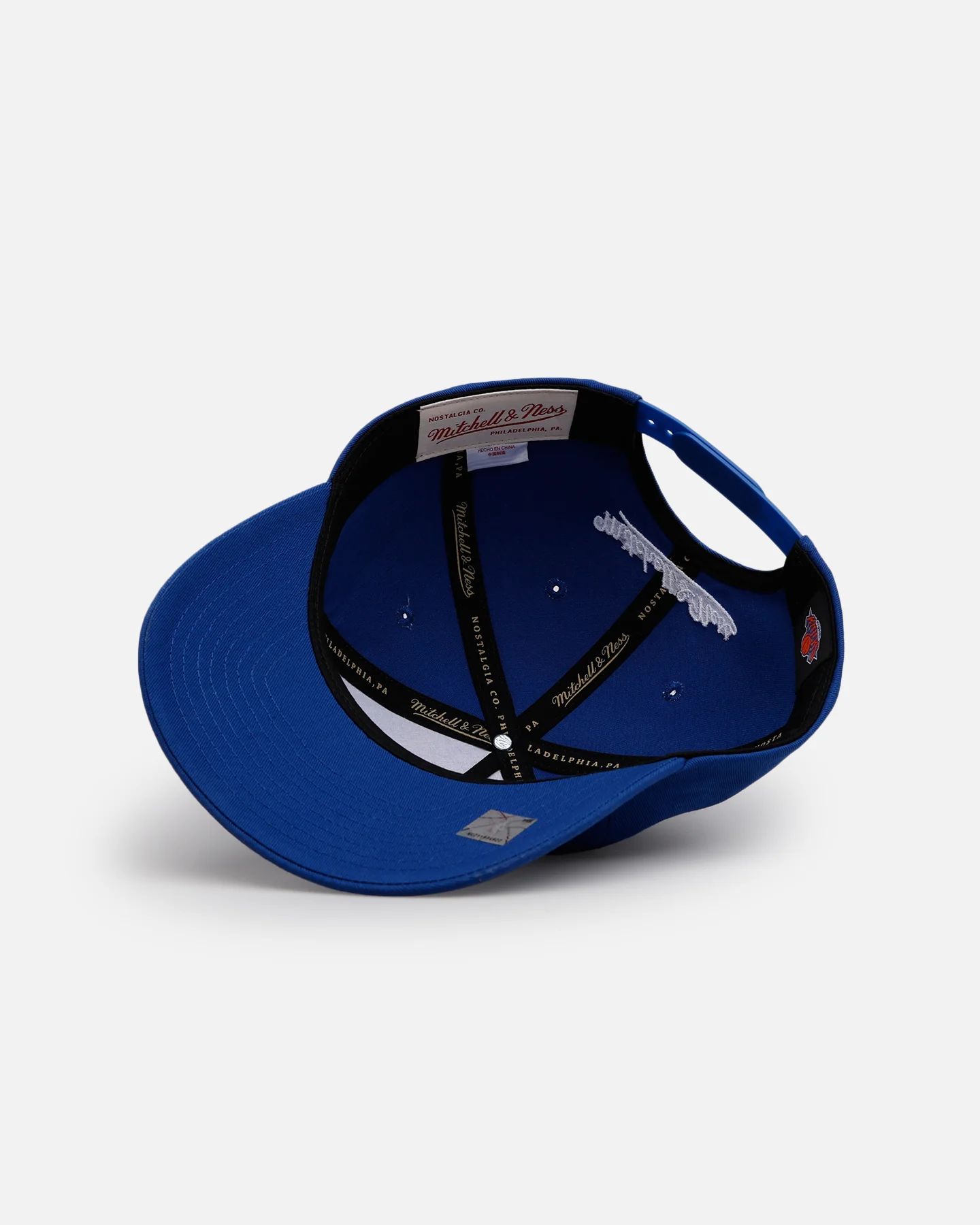 New York Knicks ‘Worldwide’ Deadstock Snapback - Image 6
