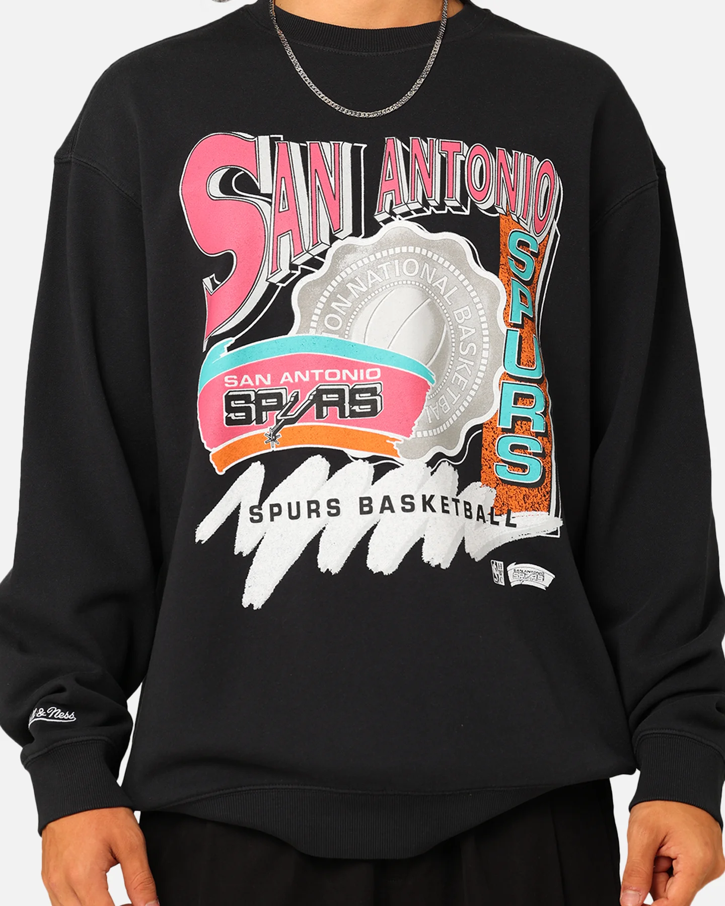 Mitchell & Ness San Antonio Spurs Brush Off Crewneck Black - Image 3