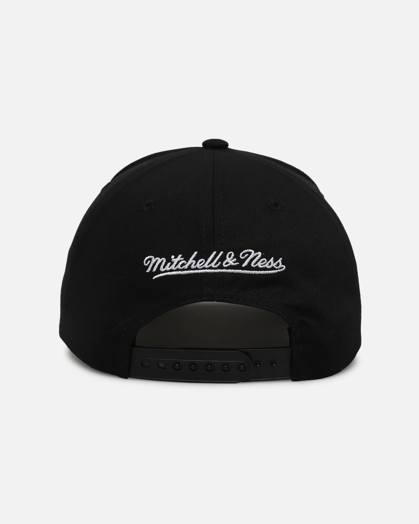 Mitchell & Ness San Antonio Spurs Team Colour Logo MVP Snapback Black - Image 2