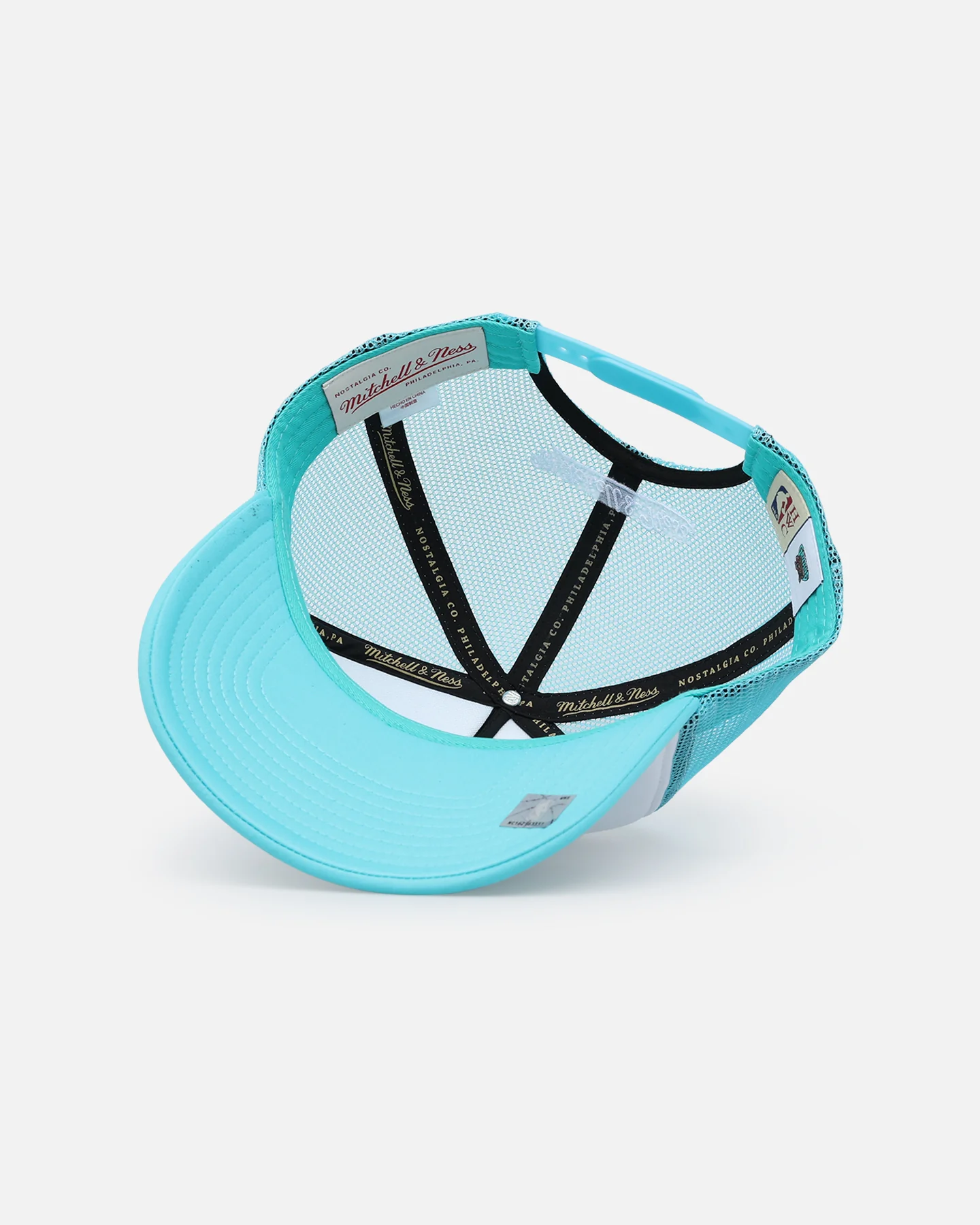Mitchell & Ness Vancouver Grizzlies Team Foam Trucker Snapback Aqua/White - Image 6
