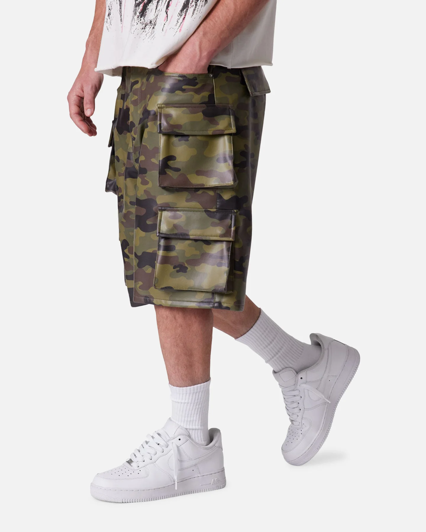 MNML Baggy Vegan Leather Cargo Shorts Camo - Image 4