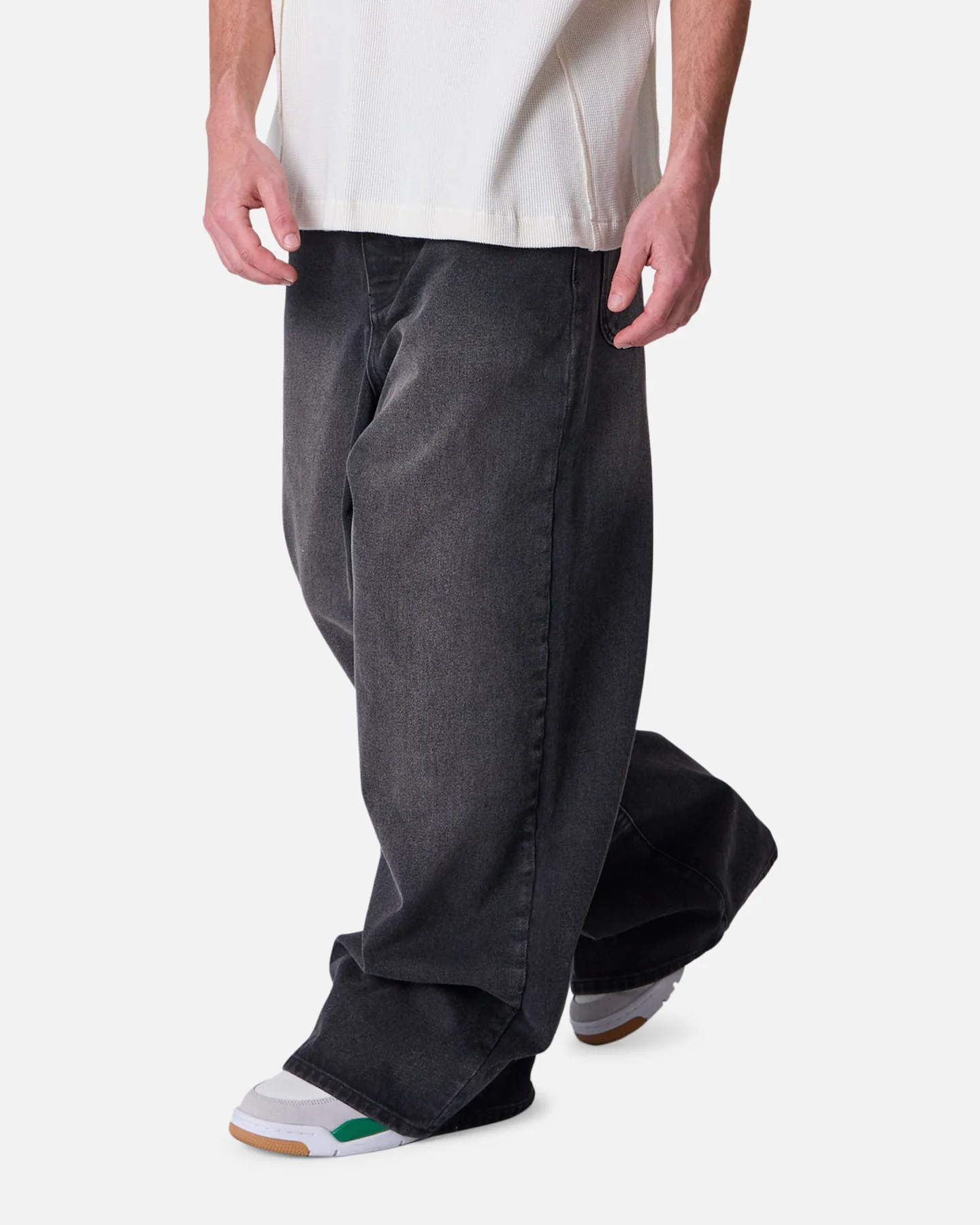 MNML Baggy Washed Rave Denim Jeans Vintage Black - Image 5