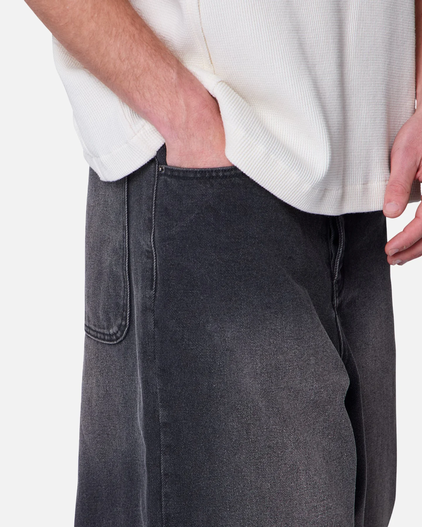 MNML Baggy Washed Rave Denim Jeans Vintage Black - Image 6