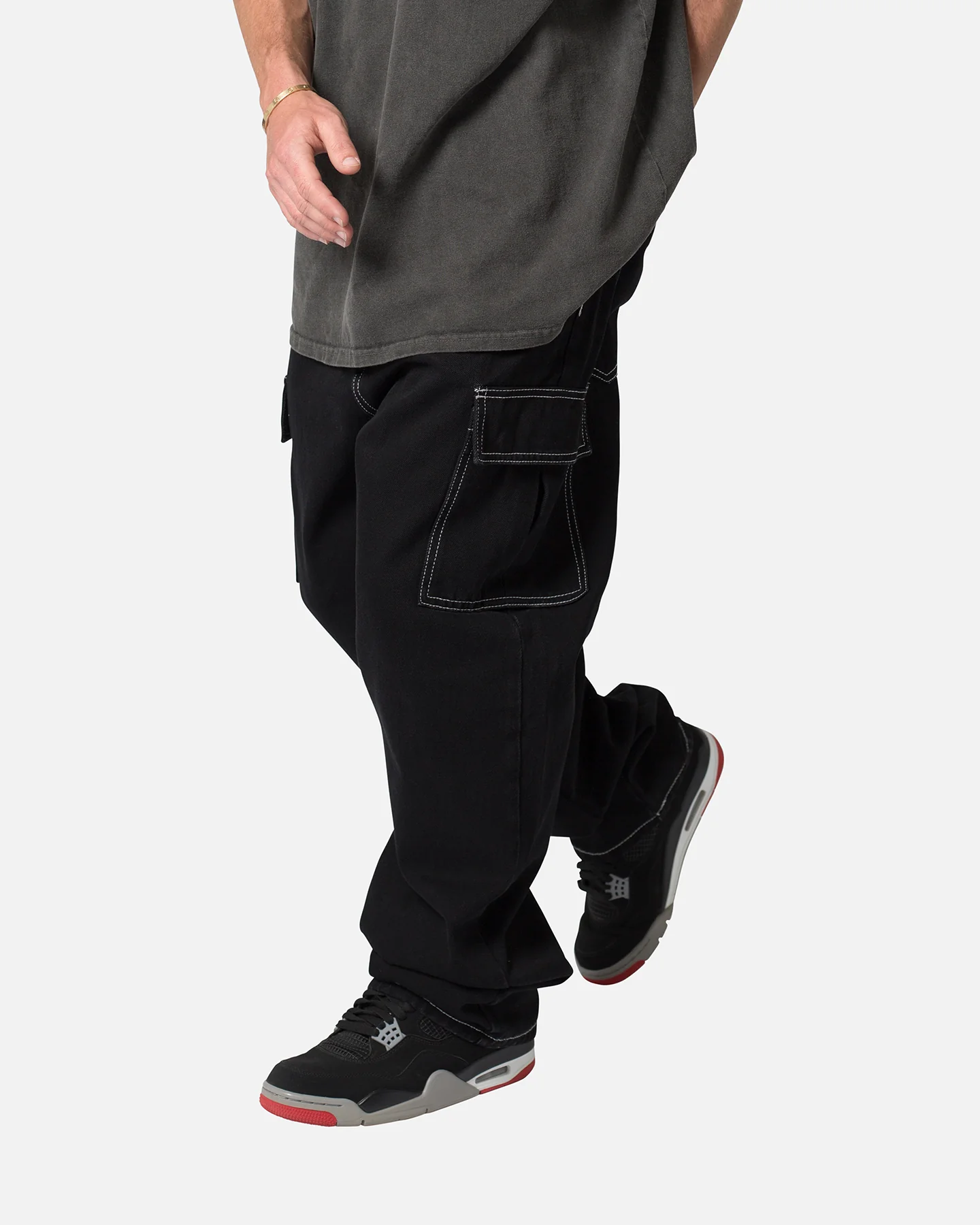 MNML Contrast Ultra Baggy Cargo Denim Jeans Black - Image 4