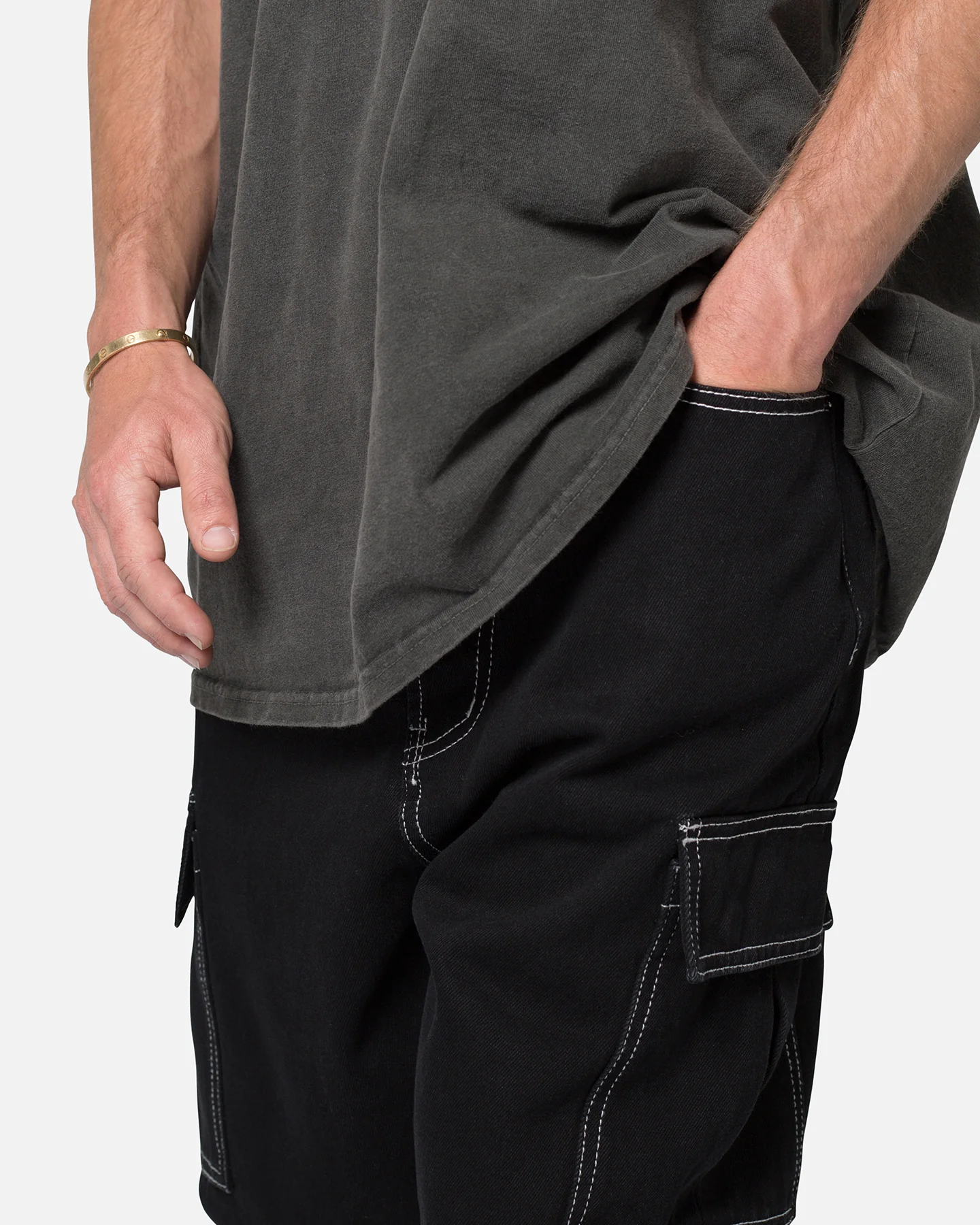 MNML Contrast Ultra Baggy Cargo Denim Jeans Black - Image 5