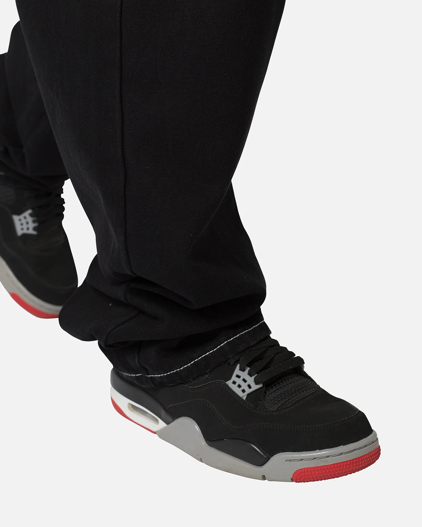 MNML Contrast Ultra Baggy Cargo Denim Jeans Black - Image 6