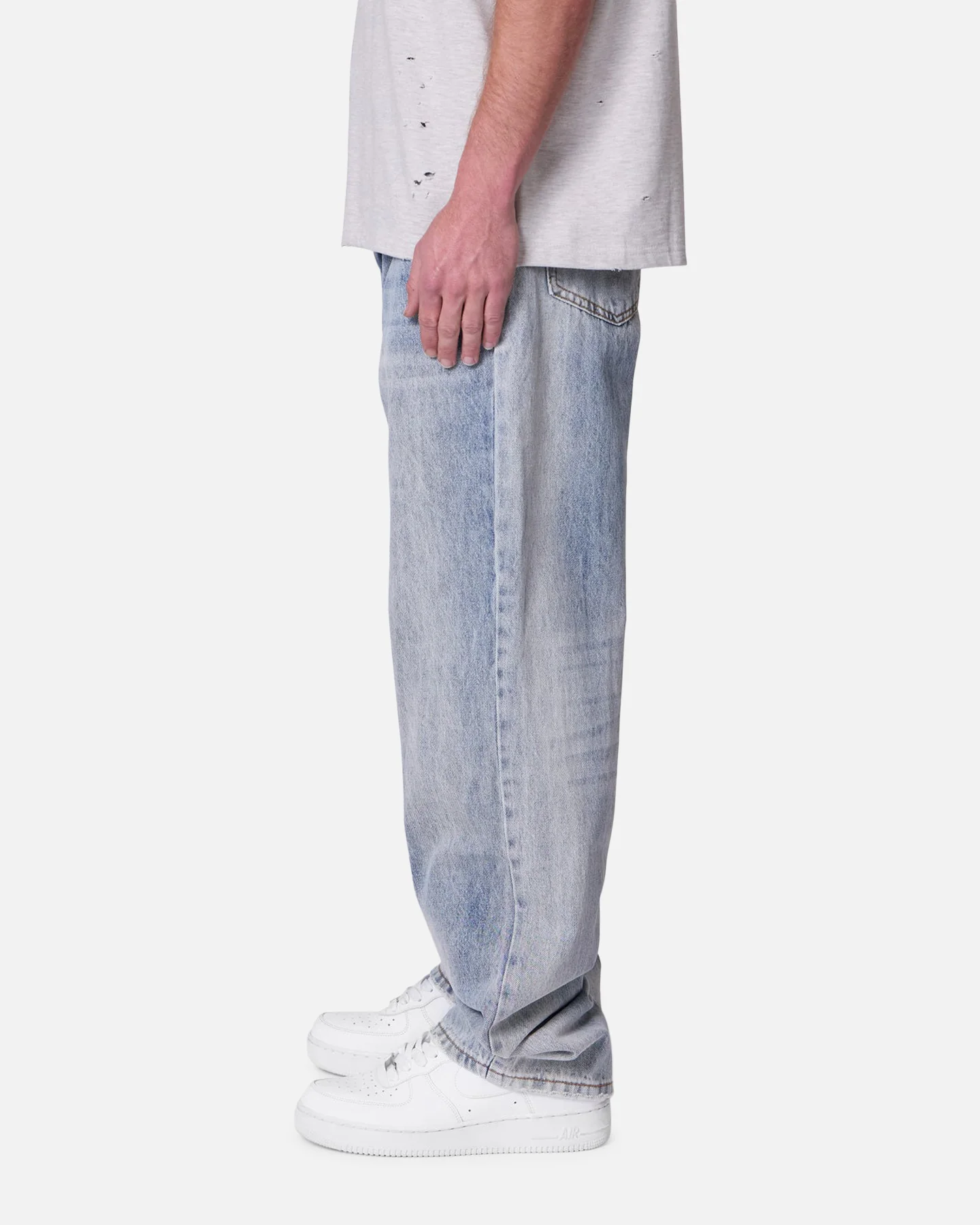 MNML Ultra Baggy Denim Jeans Light Blue - Image 3